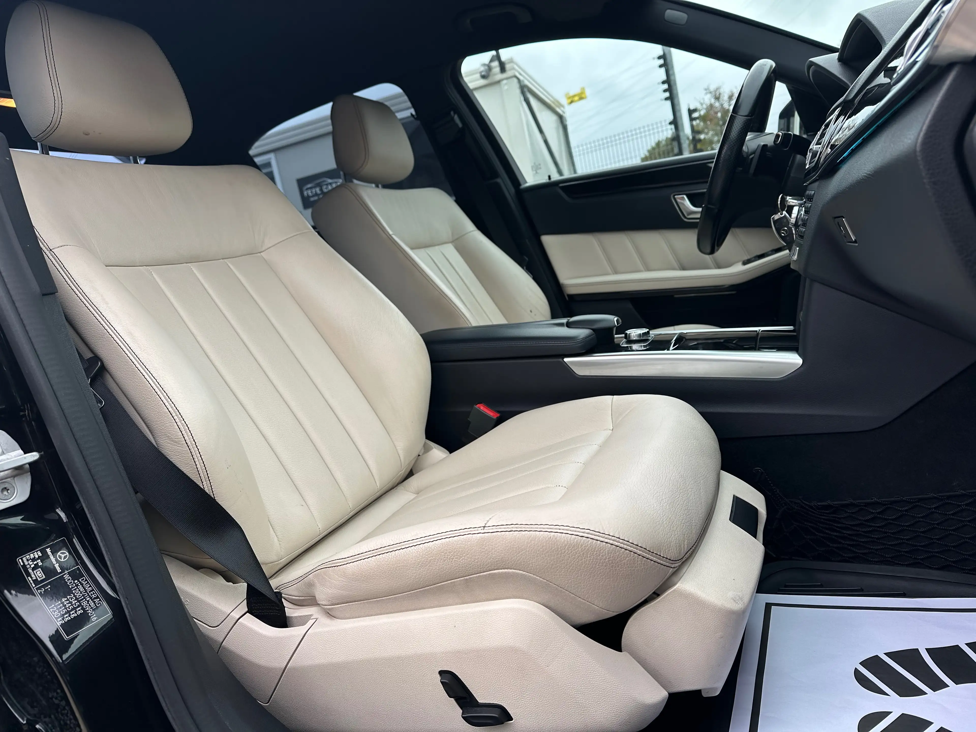 Mercedes-Benz E 220 E 220 BlueTEC Avantgarde — photo 9