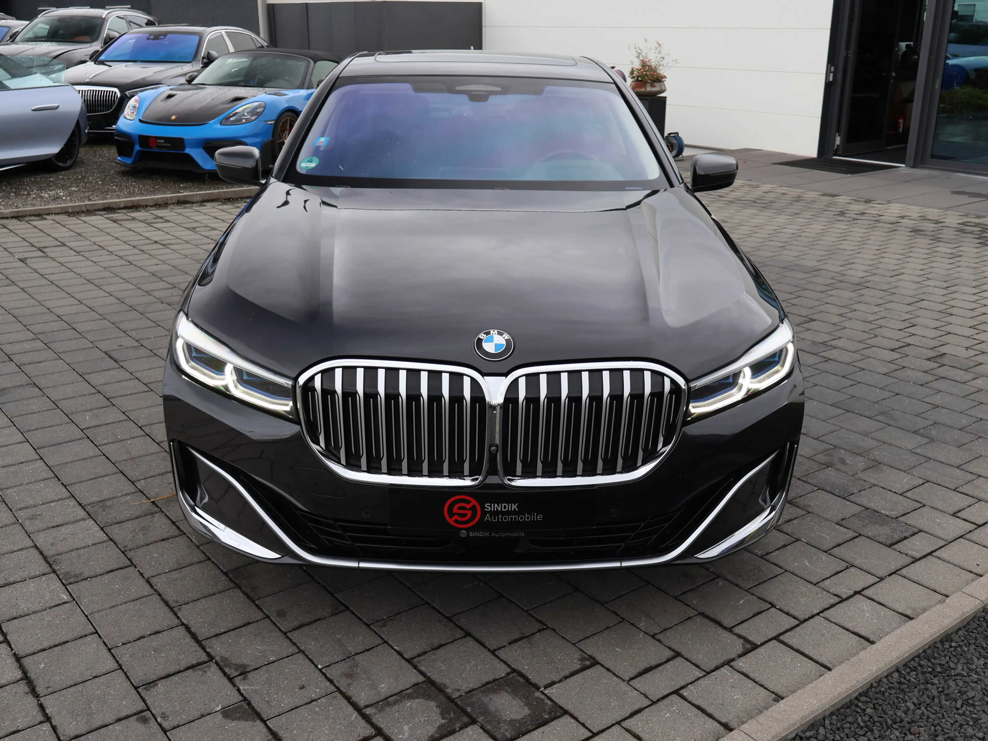 BMW 740 d xDrive ACC-NaviProf.-HeadUp-SoftClose-KeyG — photo 4