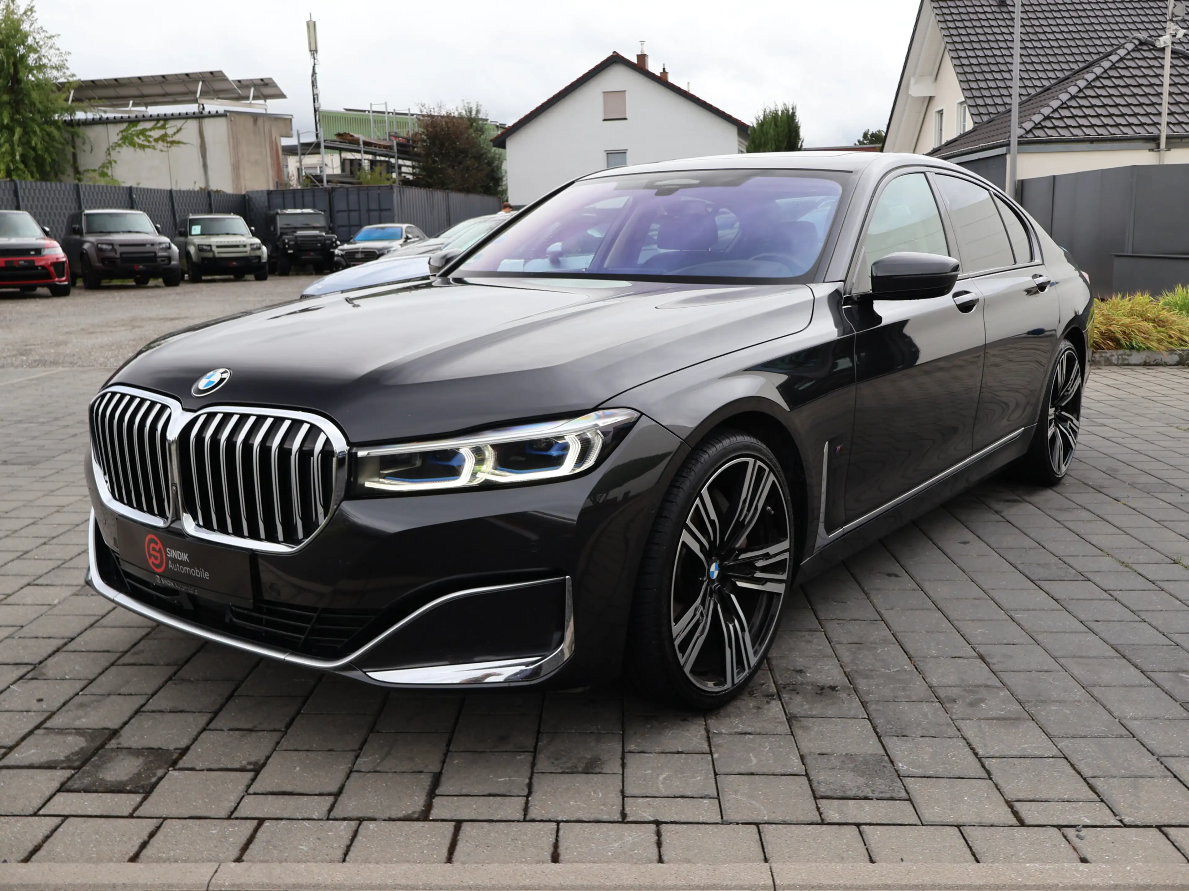 BMW 740 d xDrive ACC-NaviProf.-HeadUp-SoftClose-KeyG — photo 5