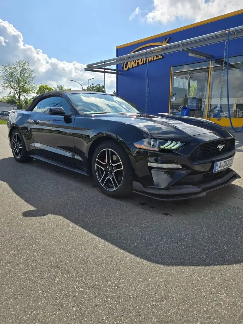 Ford Mustang Zwart - 2