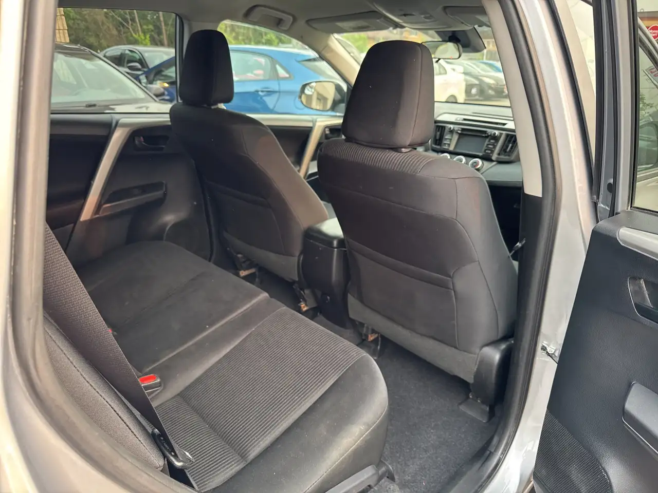 Toyota RAV 4 photo Toyota RAV 4