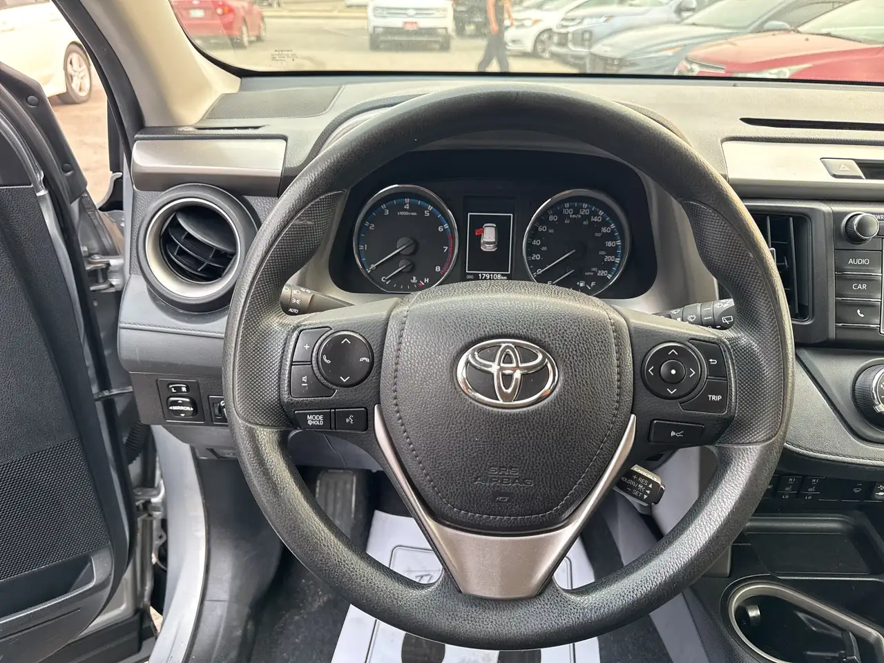 Toyota RAV 4 photo Toyota RAV 4