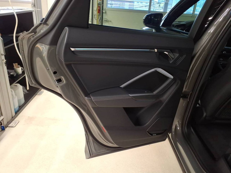 Audi Q3 SUV TFSI quattro 180 kW S tronic *AHK*SONOS* — photo 6