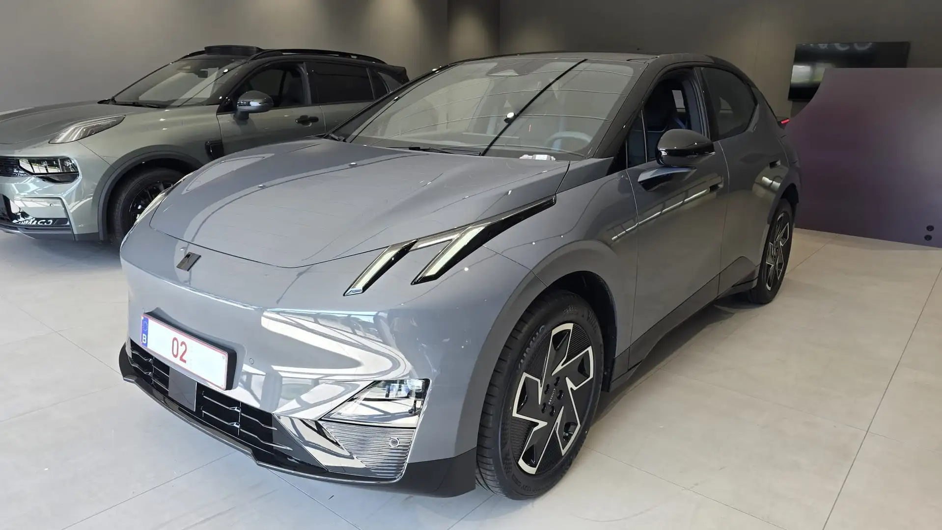 Lynk & Co 02 66 kWh Core Gri - 1
