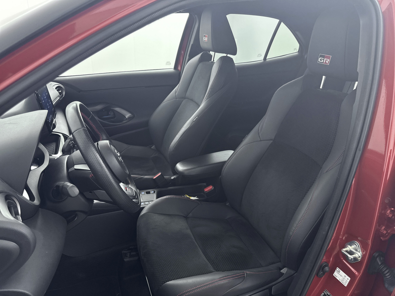 Toyota Yaris Cross 1.5 Hybrid GR Sport | JBL Audio | Stuur-Stoelverwa — photo 15