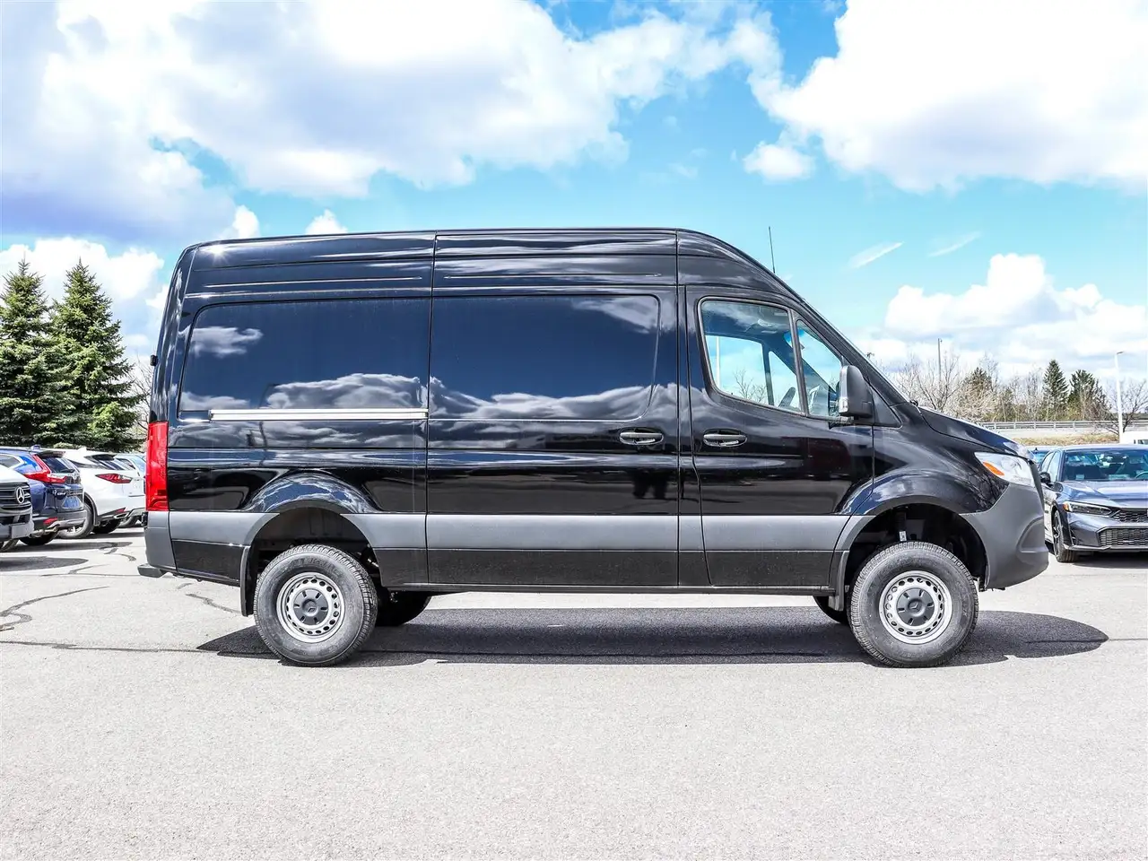 Mercedes-Benz Sprinter снимка Mercedes-Benz Sprinter
