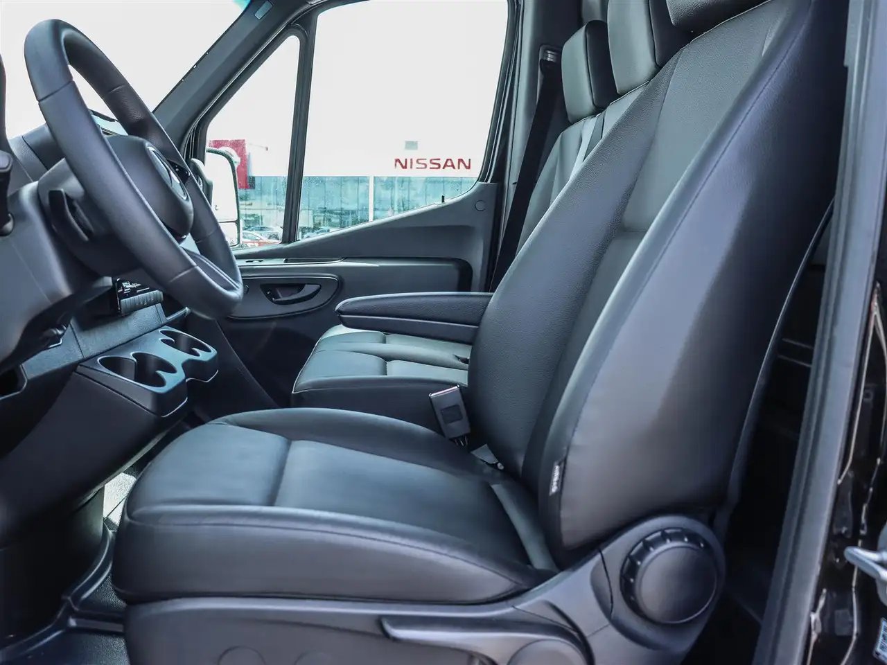 Mercedes-Benz Sprinter снимка Mercedes-Benz Sprinter
