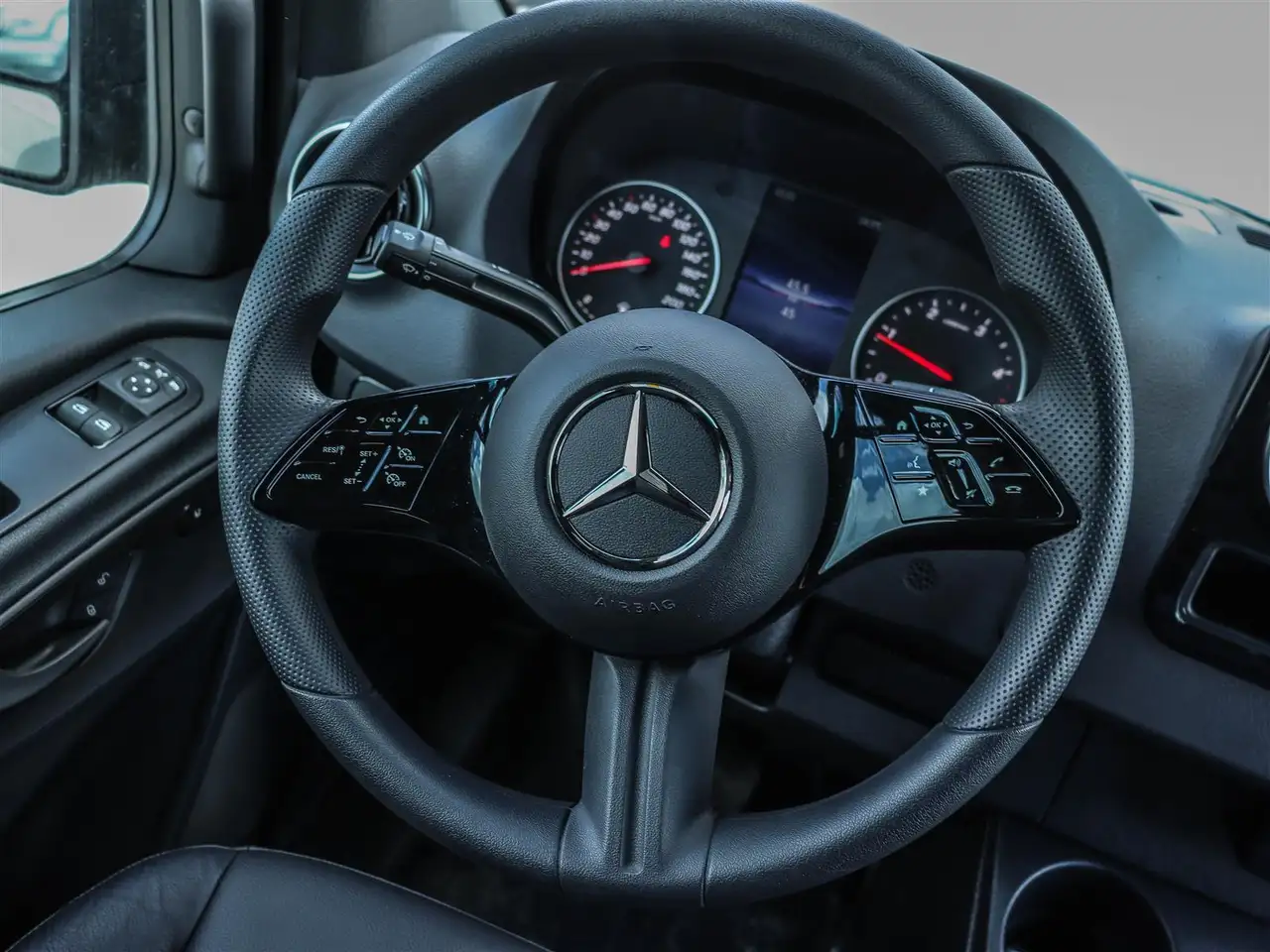 Mercedes-Benz Sprinter снимка Mercedes-Benz Sprinter