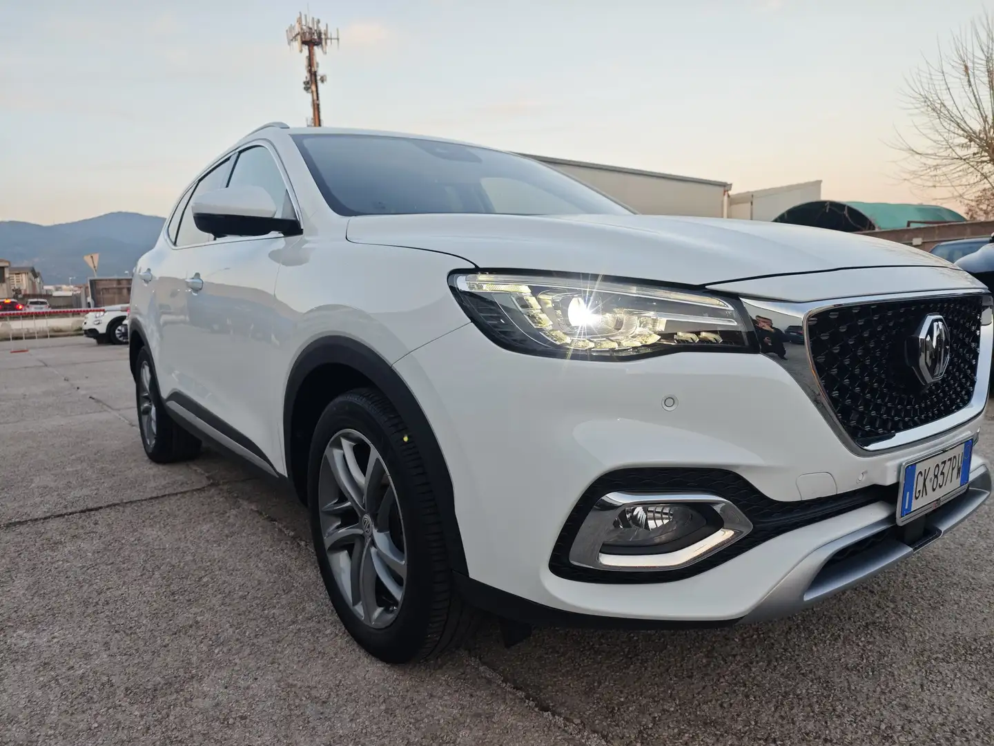 MG EHS HS I 1.5 t-gdi phev Excite auto Bianco - 2