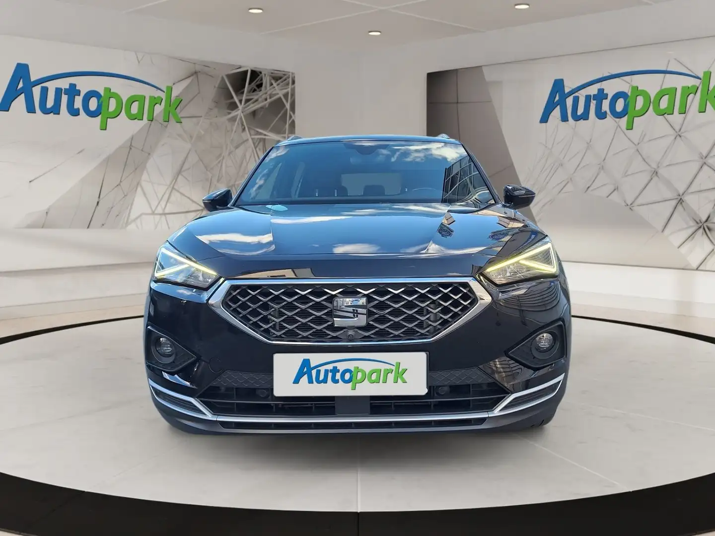 SEAT Tarraco 2,0 Tdi Xcellence 4Drive Schwarz - 2