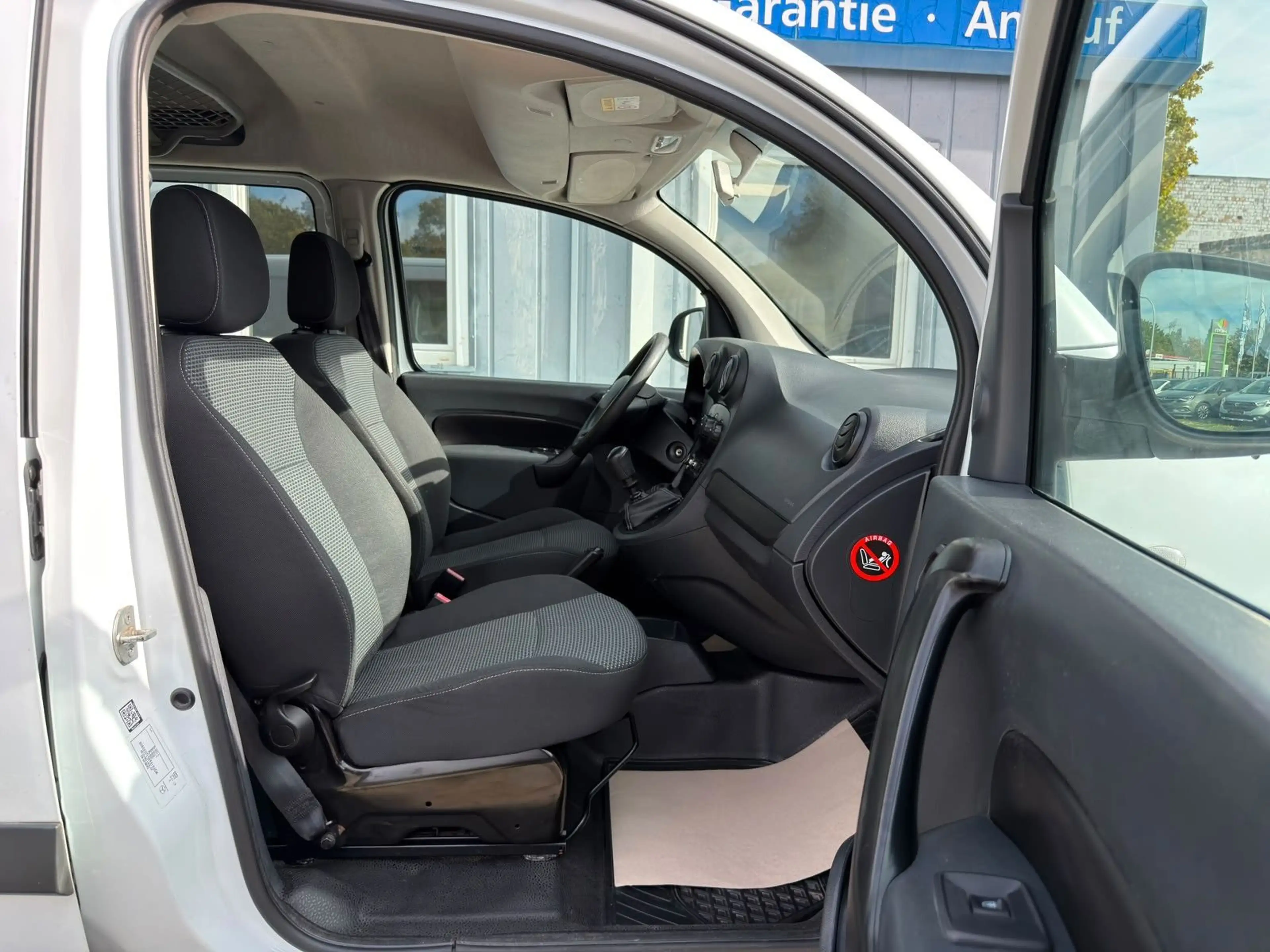 Mercedes-Benz Citan Mixto 111 CDI extralang*AHK*TÜV 07/28 — photo 17