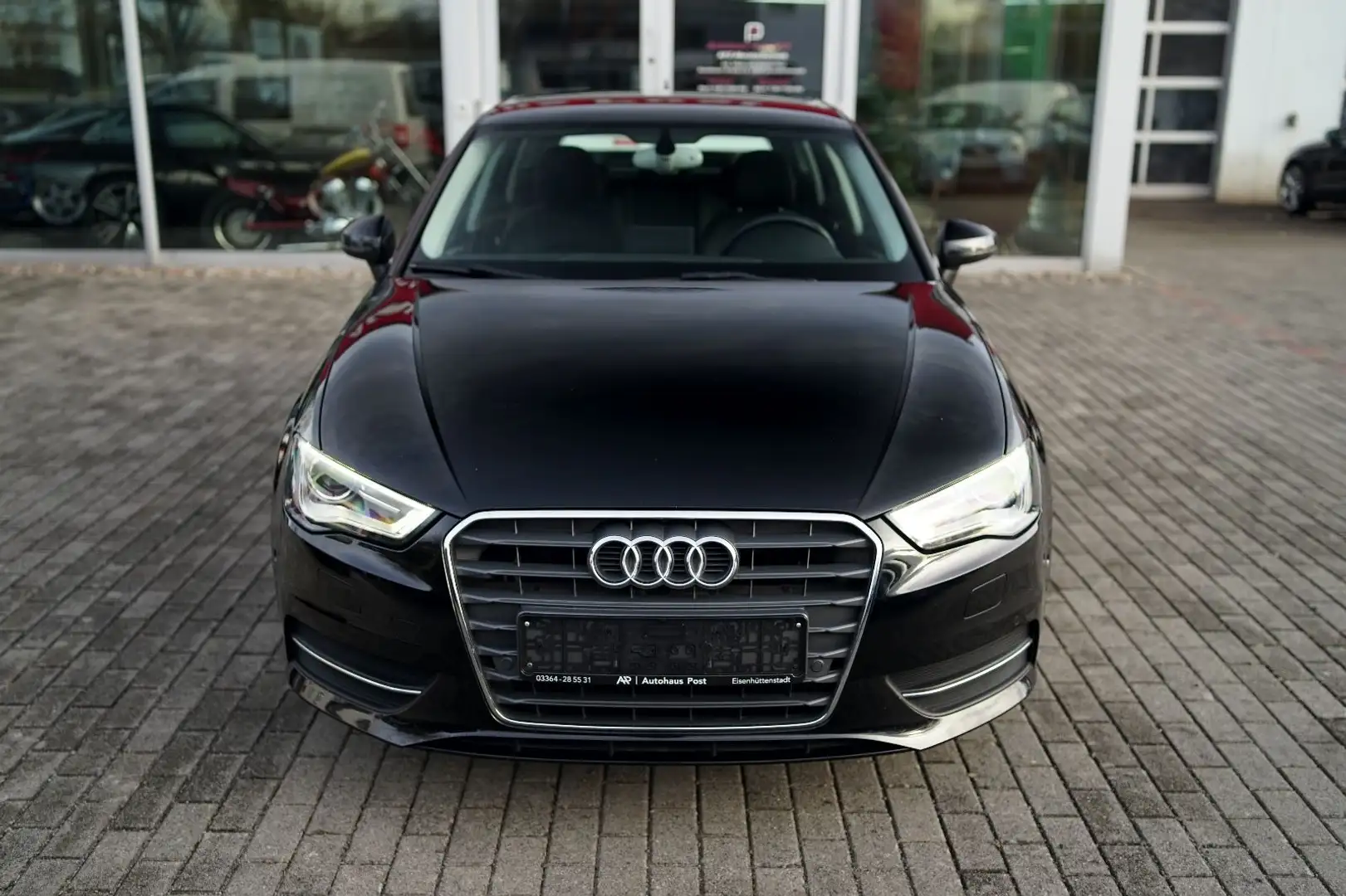 Audi A3 Sportback attraction Automatik Standheiz PDC Schwarz - 2
