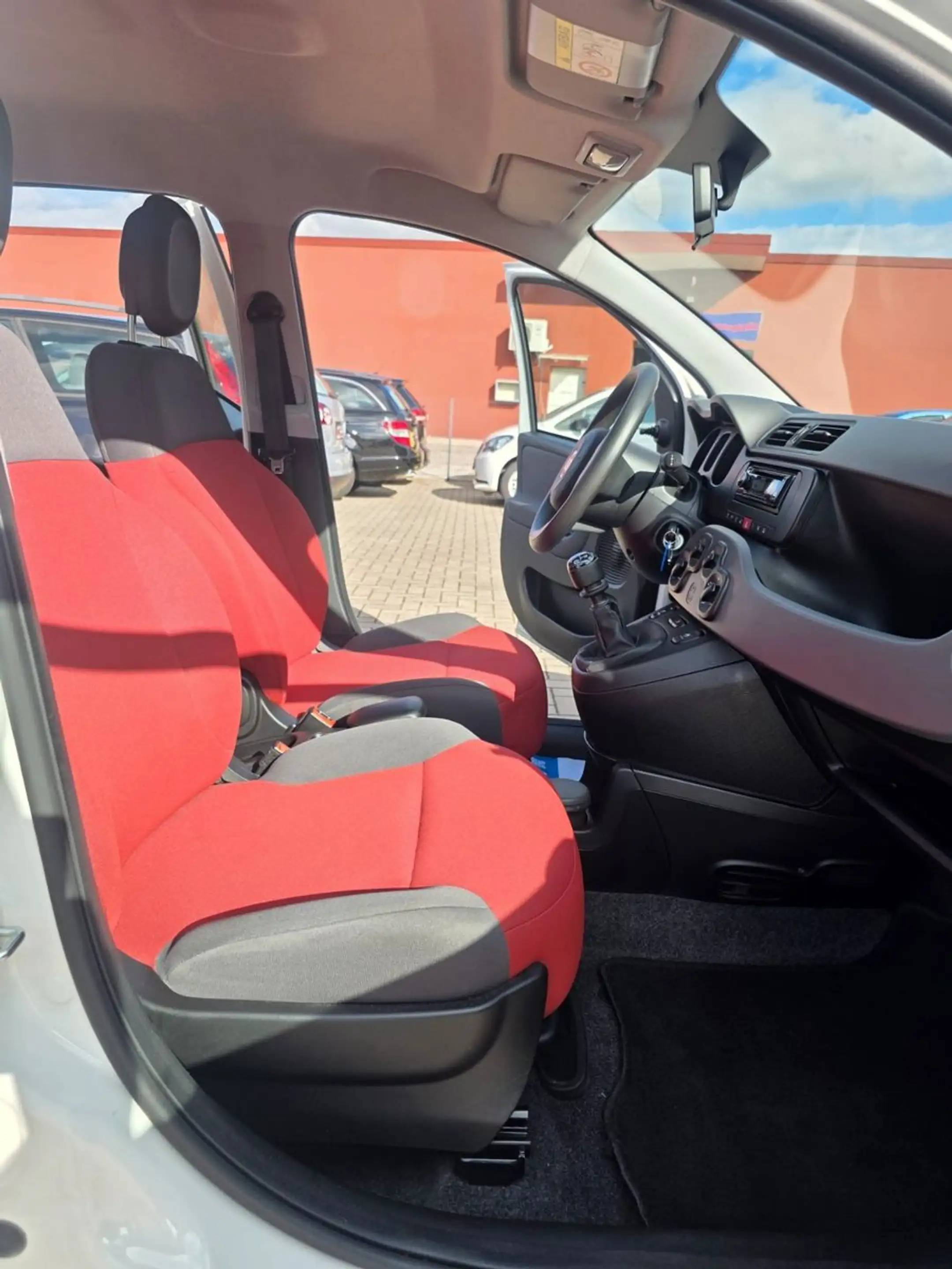 Fiat Panda Pop/ 1. Hand /Nur 49600km/Klima/USB — photo 14