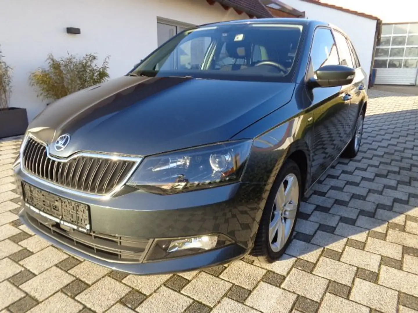 Skoda Fabia Ambition Grau - 2