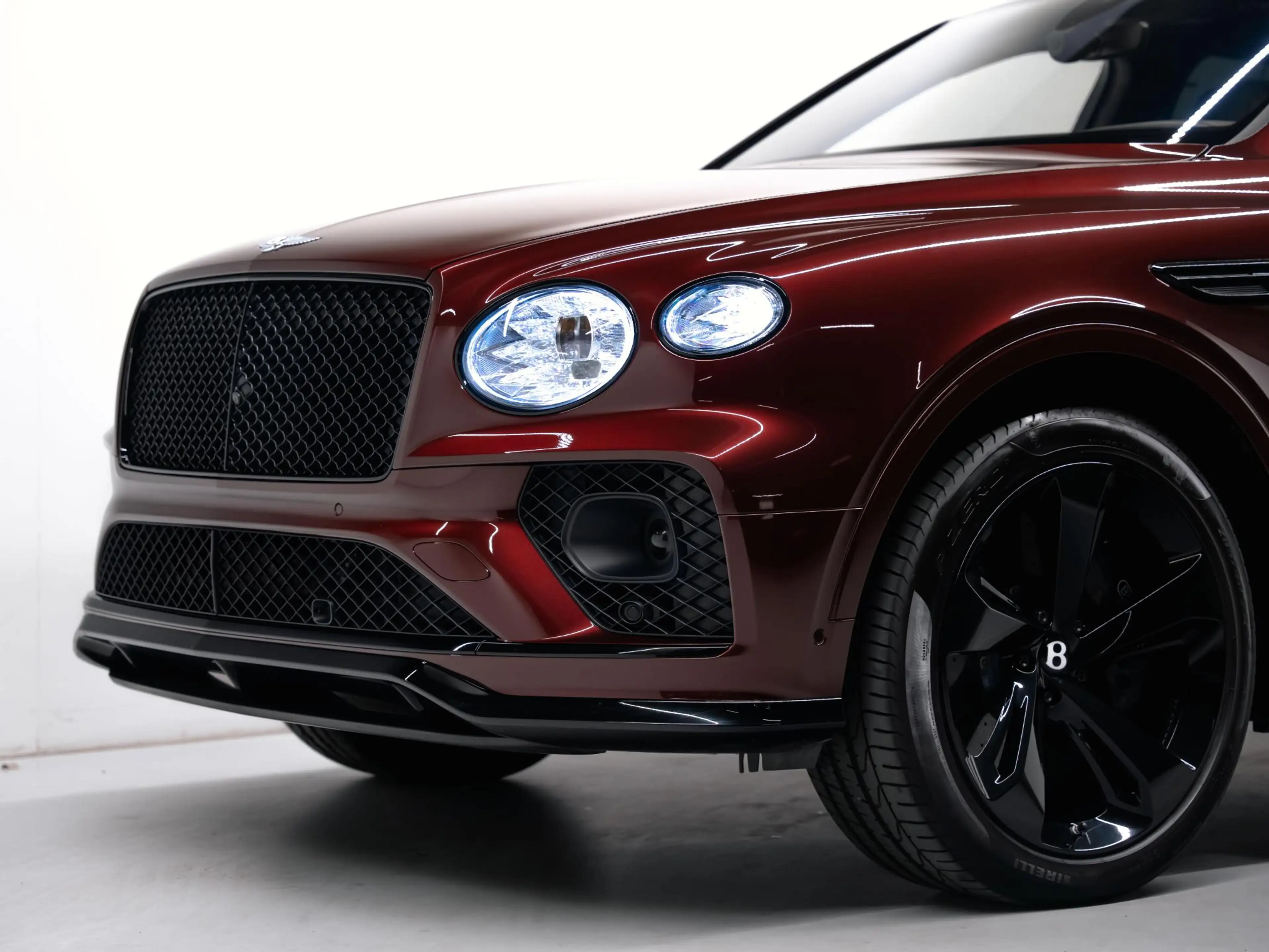Bentley Bentayga 4.0 V8 First Edition TOW BAR | BREITLING — photo 4