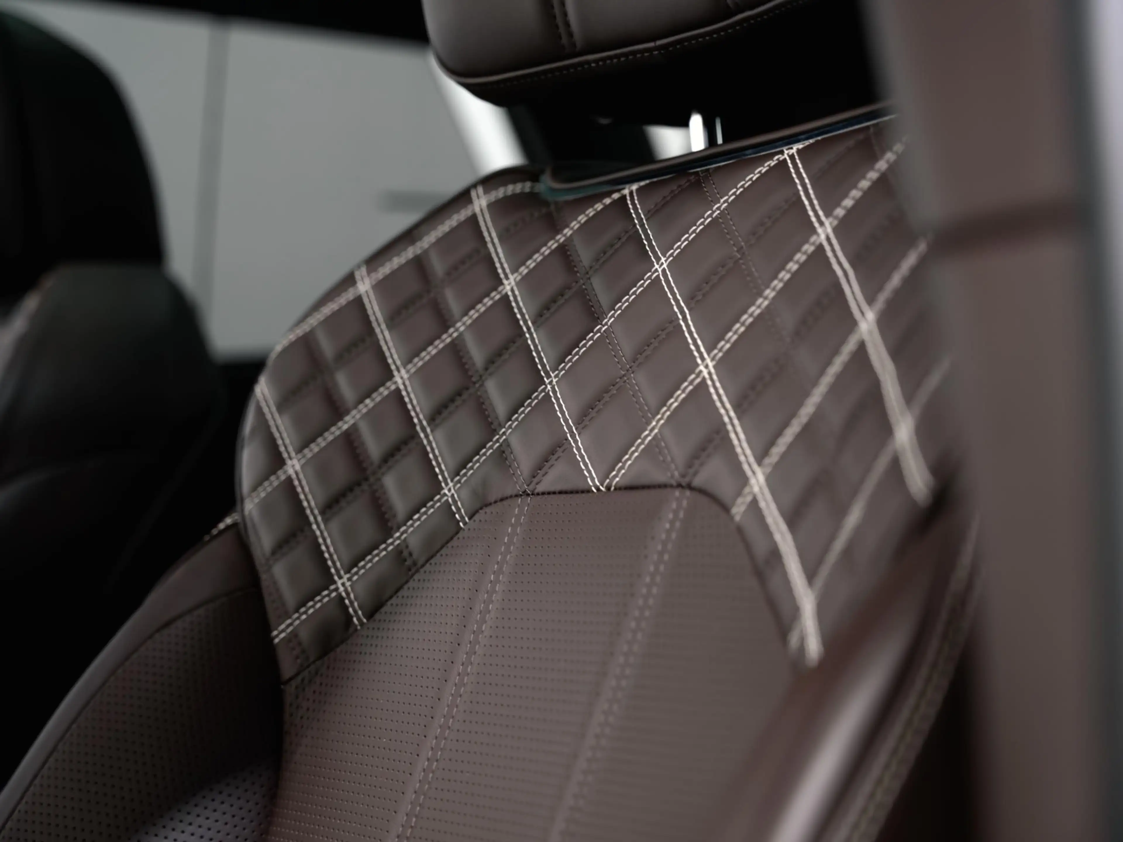 Bentley Bentayga 4.0 V8 First Edition TOW BAR | BREITLING — photo 14
