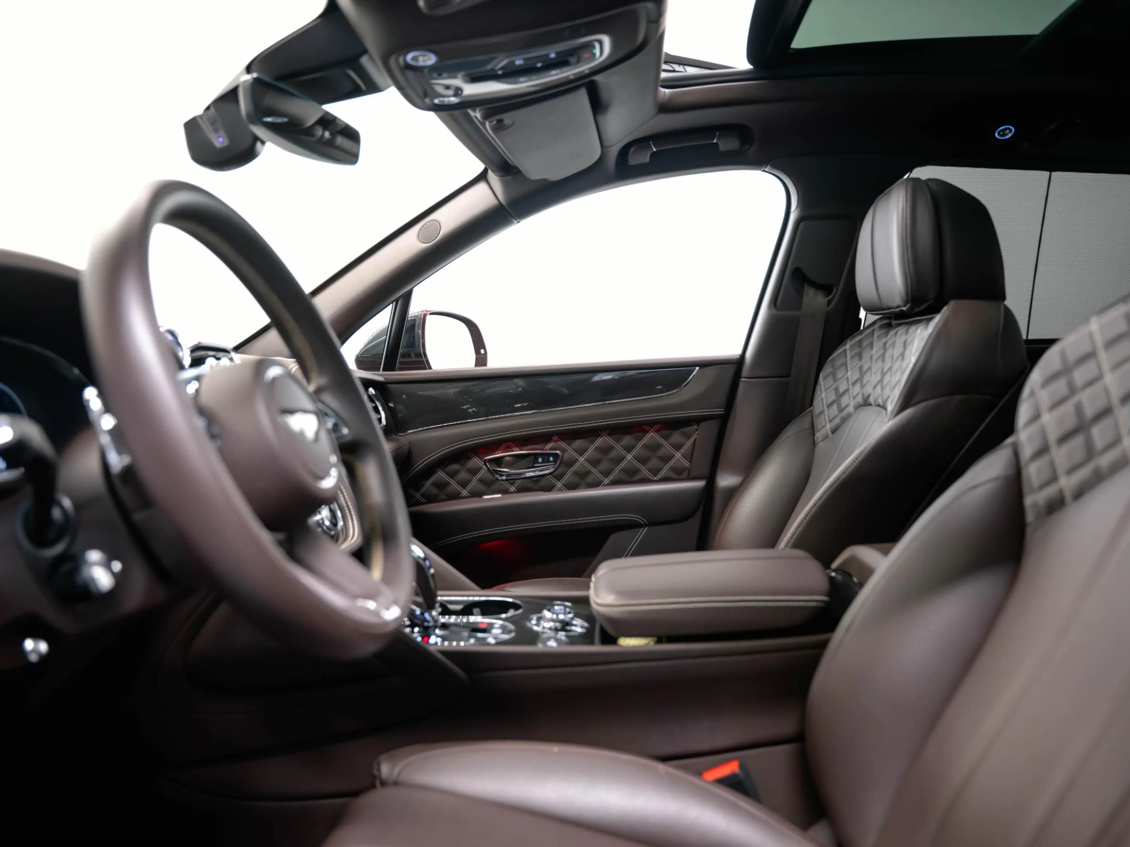 Bentley Bentayga 4.0 V8 First Edition TOW BAR | BREITLING — photo 13