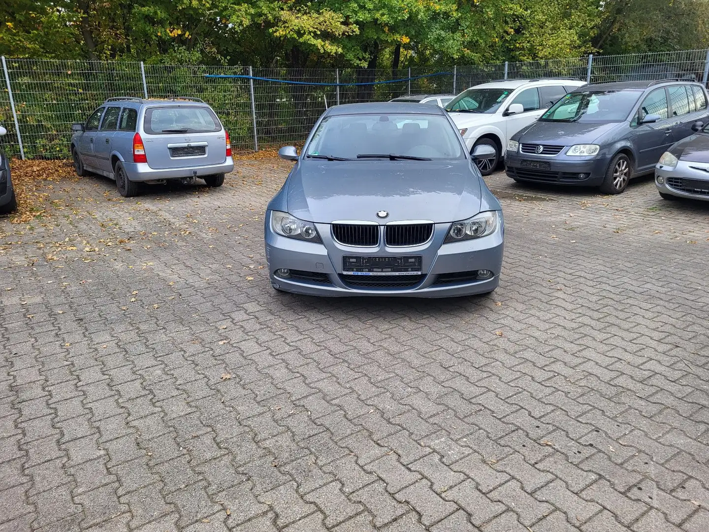 BMW 320 D Scheckheft/Inspektion Neu Grau - 1