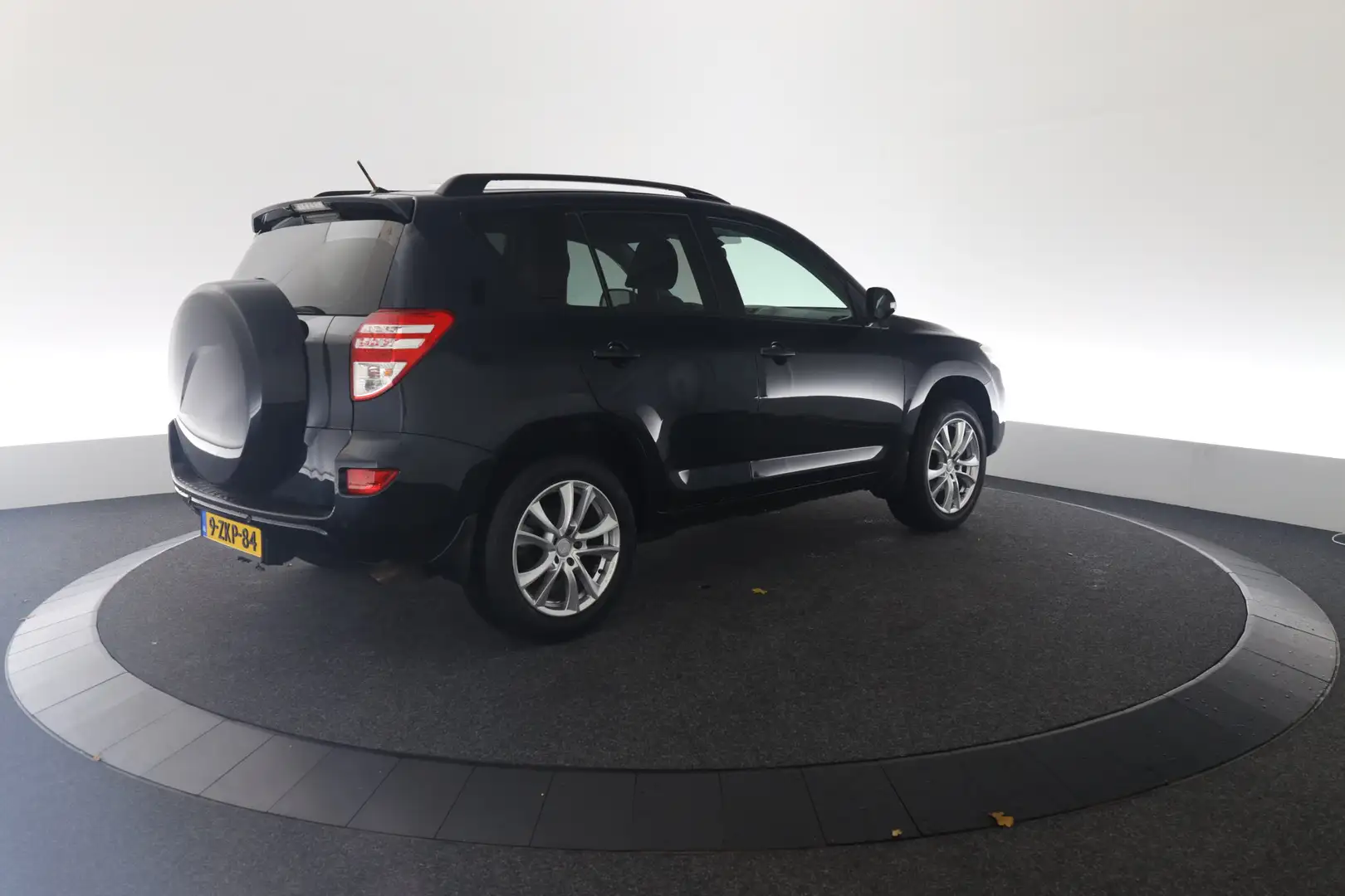 Toyota RAV 4 2.0 VVTi Comfort 2WD Gris - 2