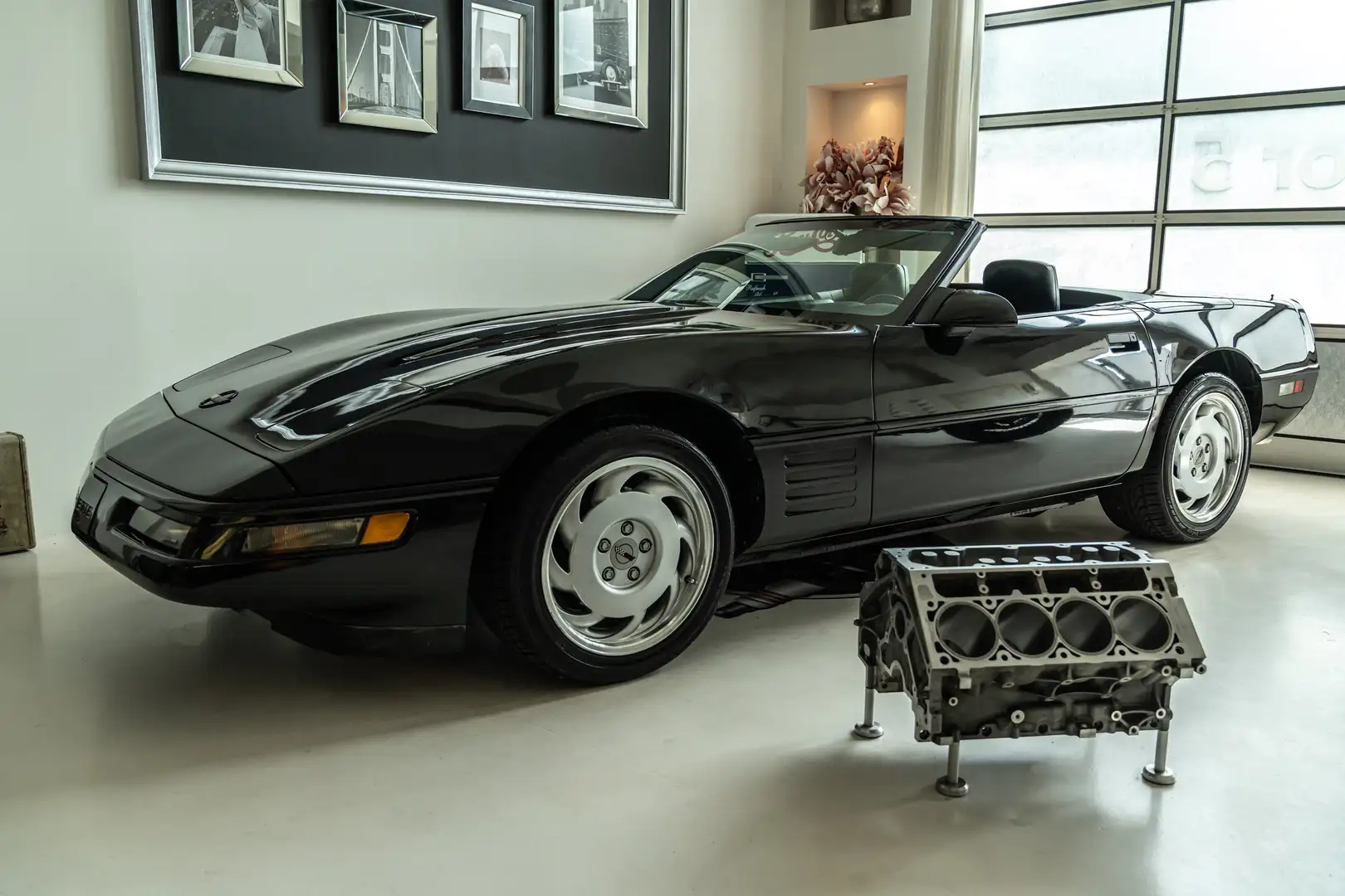 Corvette C4 10.200 miles low mileage Noir - 1