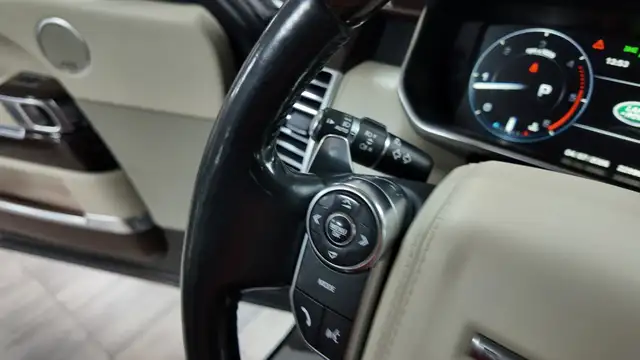 Land Rover Range Rover view 29