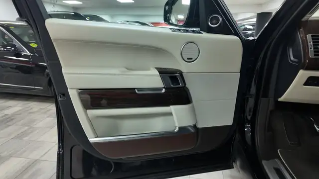 Land Rover Range Rover view 17