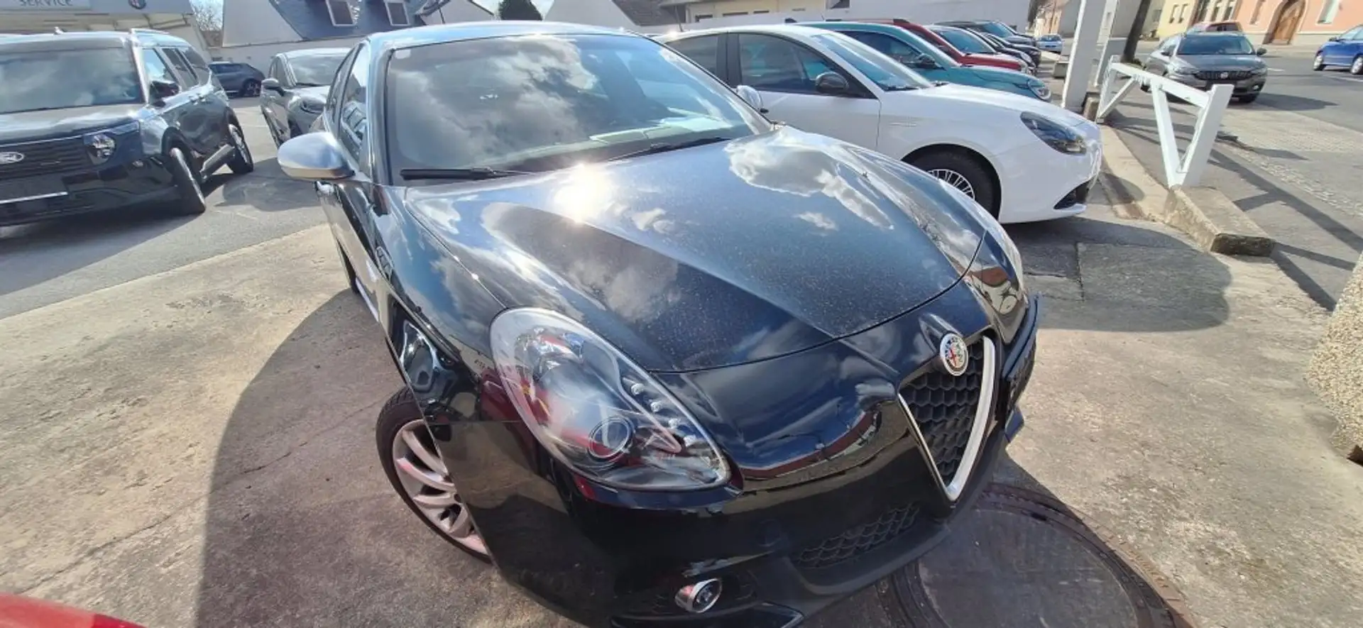 Alfa Romeo Giulietta Executive 1,4 TB MultiAir Schwarz - 2