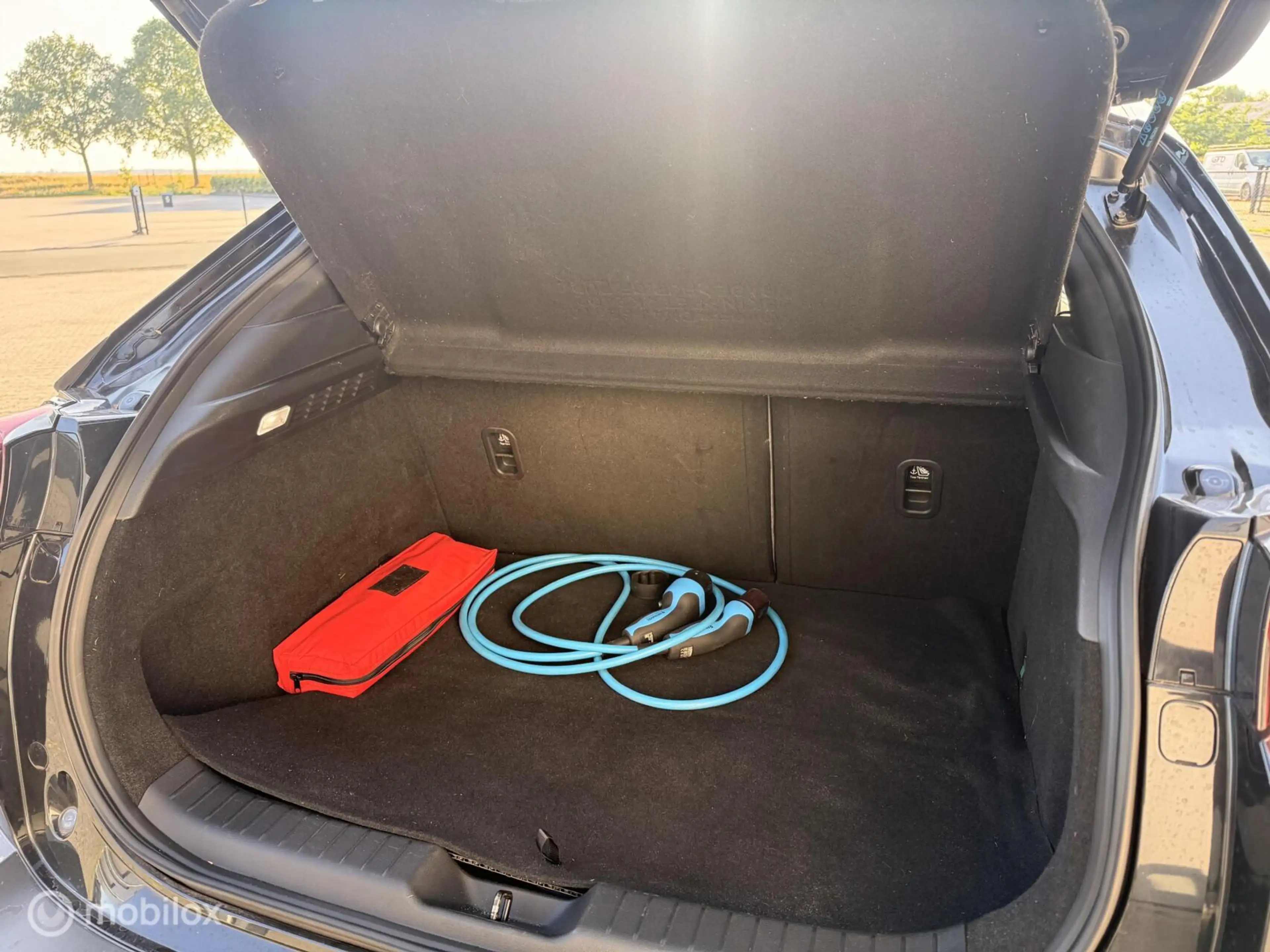 Mazda MX-30 e-SkyActiv 145 Comfort 36 kWh | 98.503 km | SOH 91 — photo 15