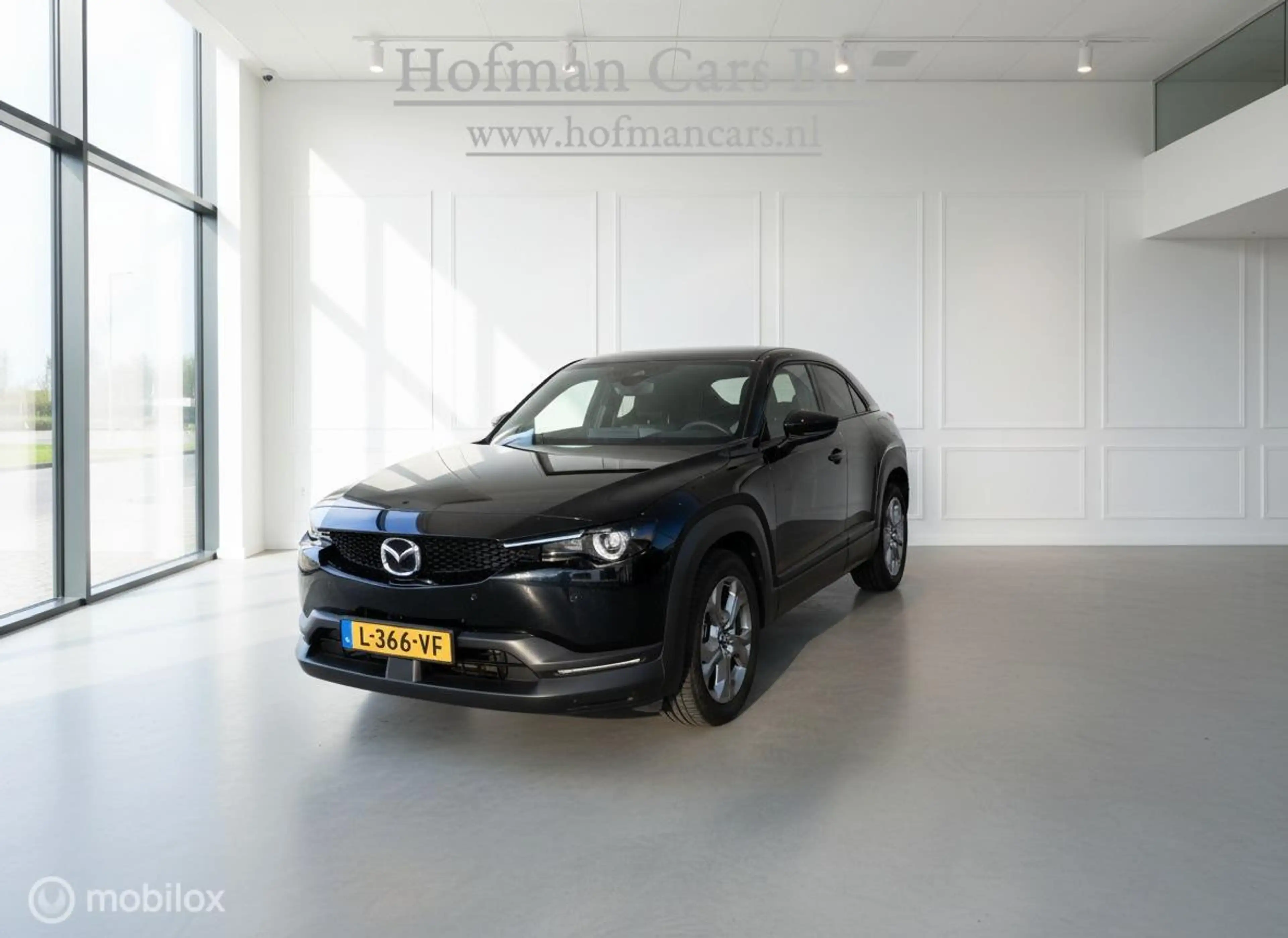 Mazda MX-30 e-SkyActiv 145 Comfort 36 kWh | 98.503 km | SOH 91 — photo 2