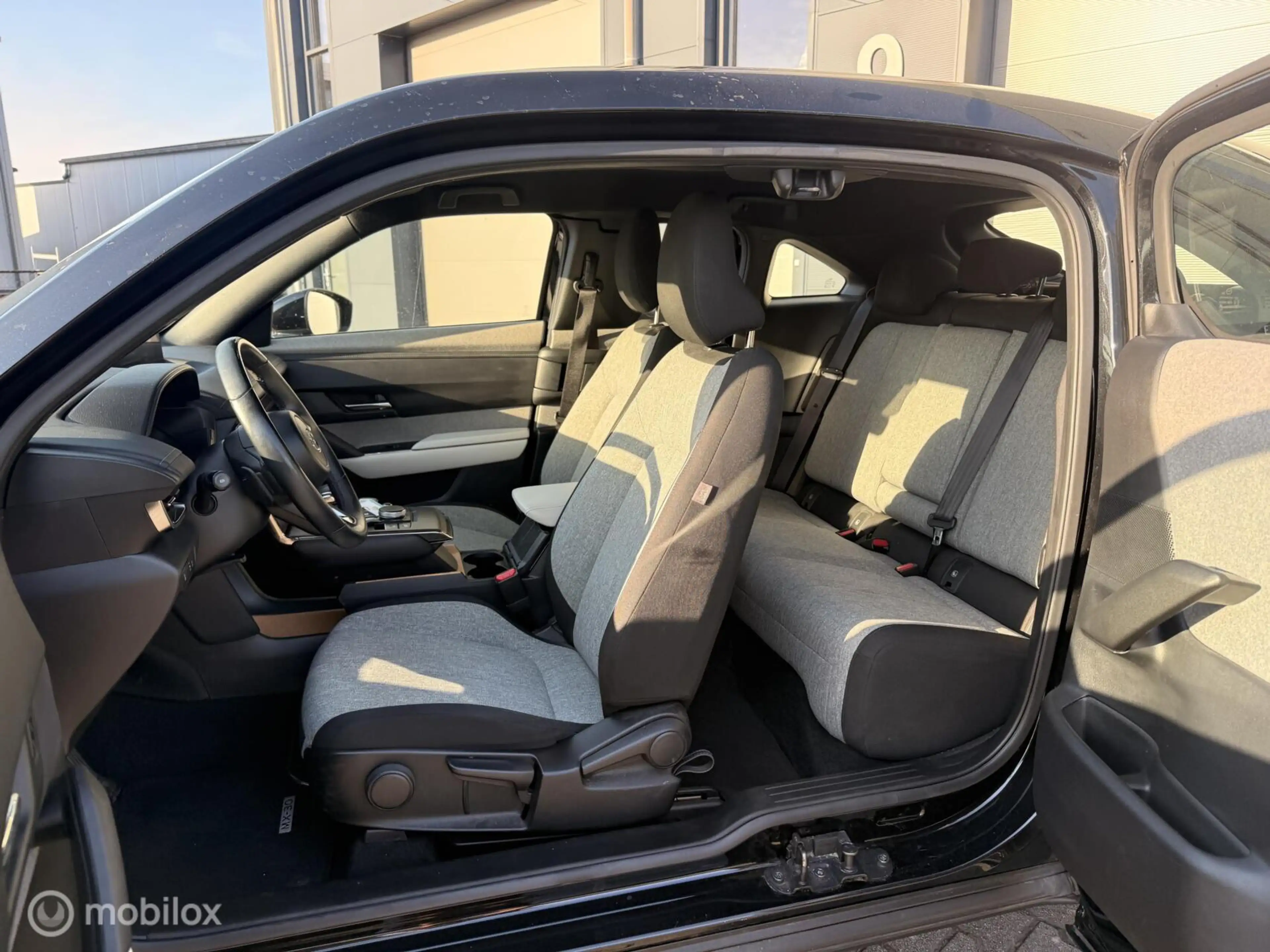 Mazda MX-30 e-SkyActiv 145 Comfort 36 kWh | 98.503 km | SOH 91 — photo 18