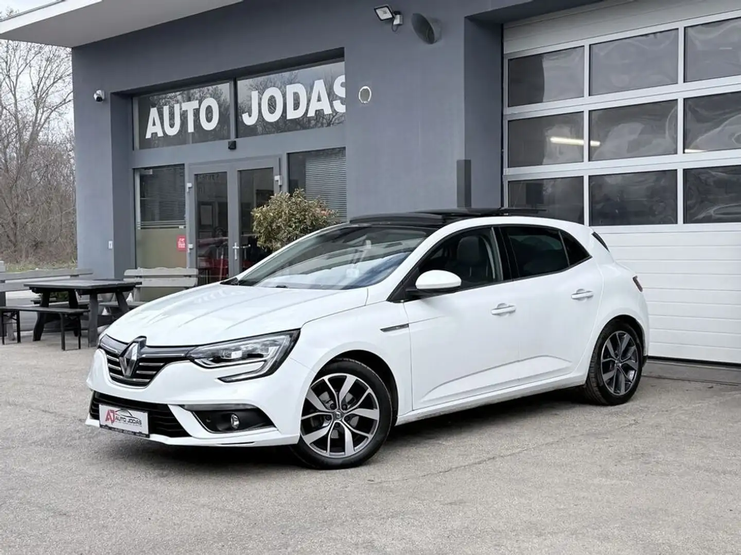 Renault Megane Mégane Bose TCe 130 EDC **Head-up/Schiebedach** Weiß - 2