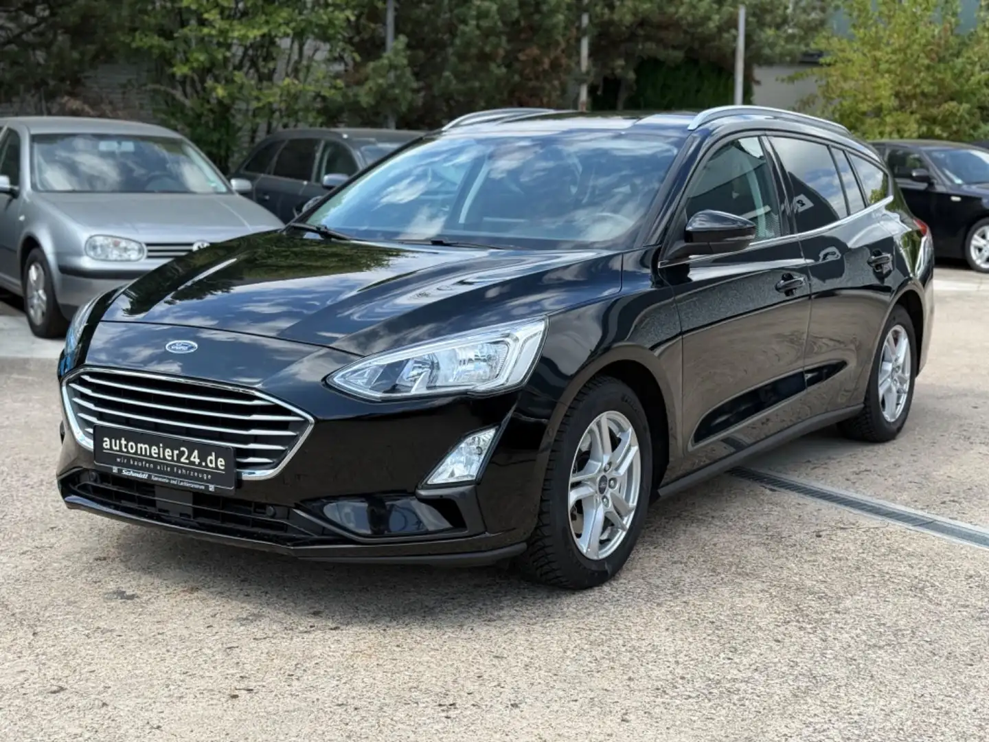 Ford Focus Turnier Cool & Connect Schwarz - 1