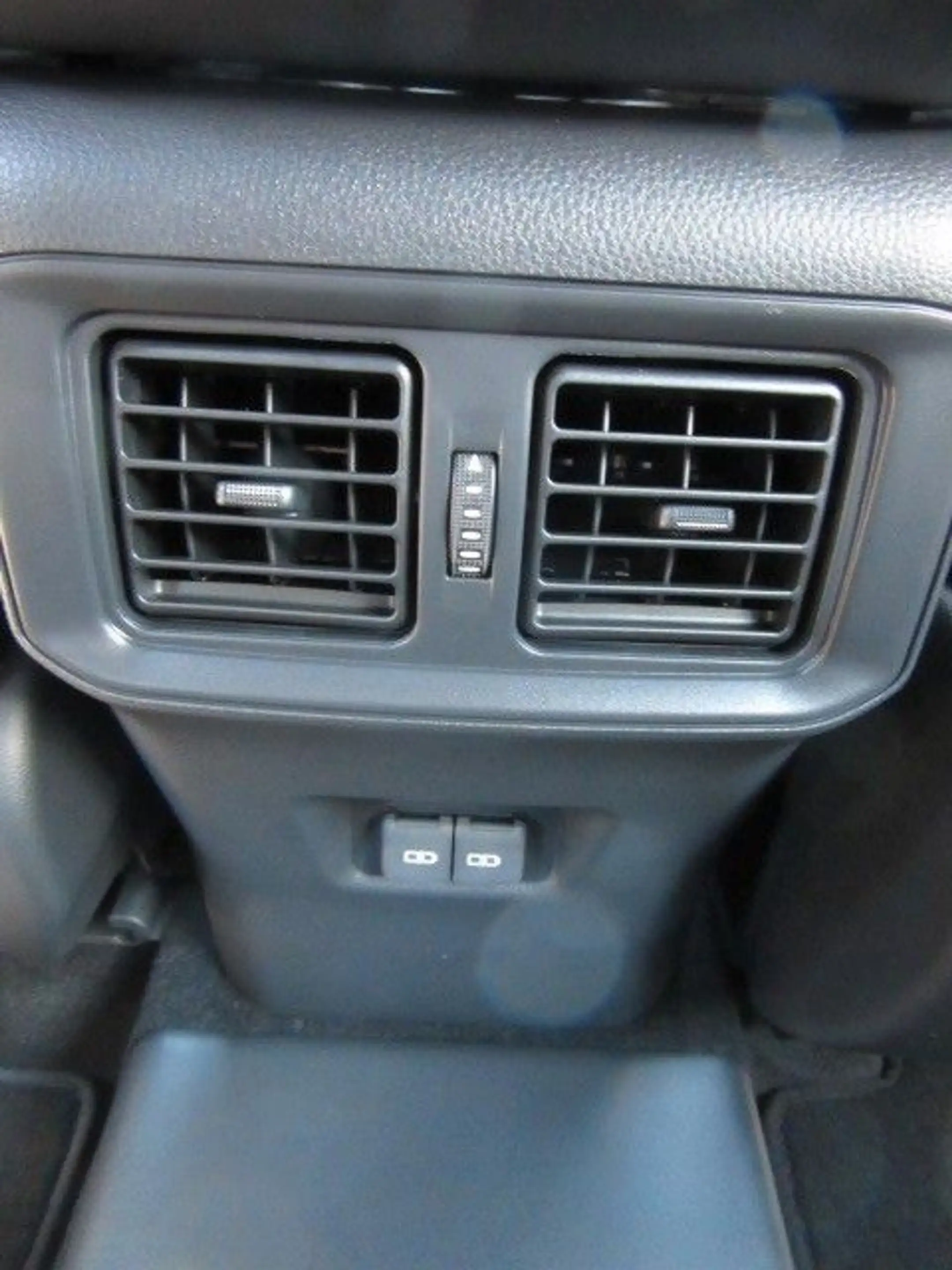 Suzuki Across 2,5 4x4 Plug-in-Hybrid Comfort+*8 J.Garan — photo 14