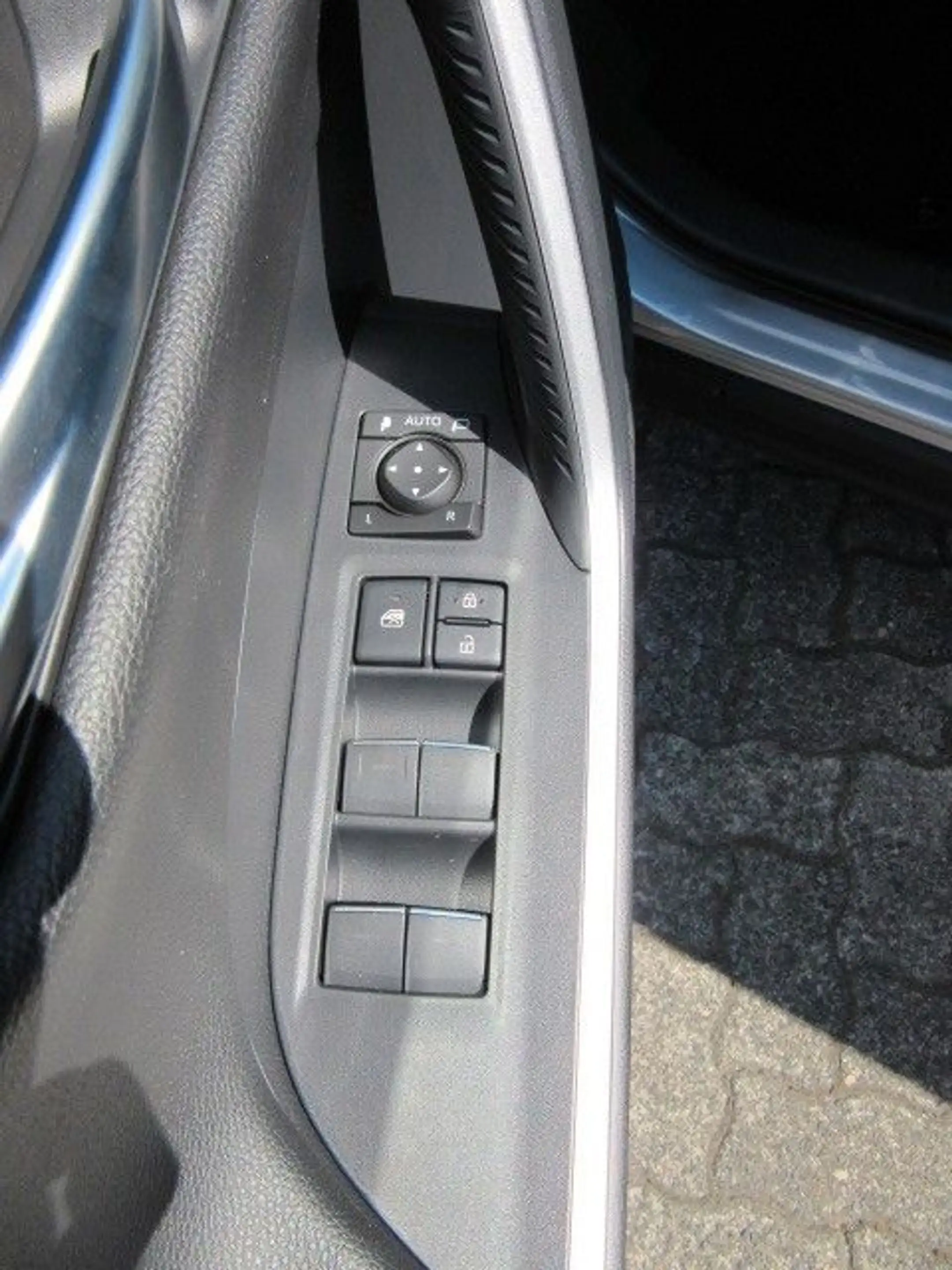 Suzuki Across 2,5 4x4 Plug-in-Hybrid Comfort+*8 J.Garan — photo 11