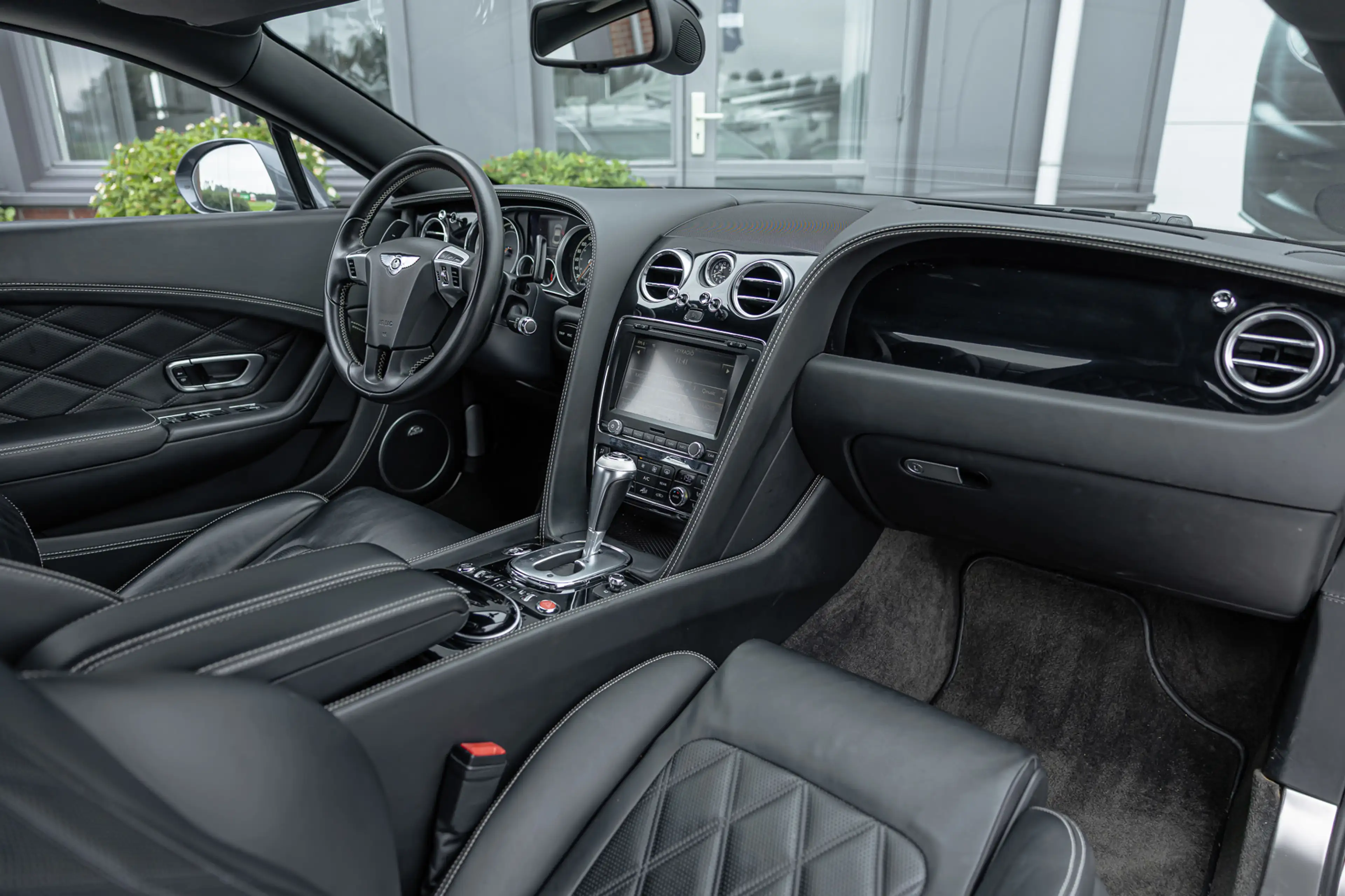 Bentley Continental GT 6.0 W12 Mulliner / Naim / Camera / Stoelventilatie — photo 4