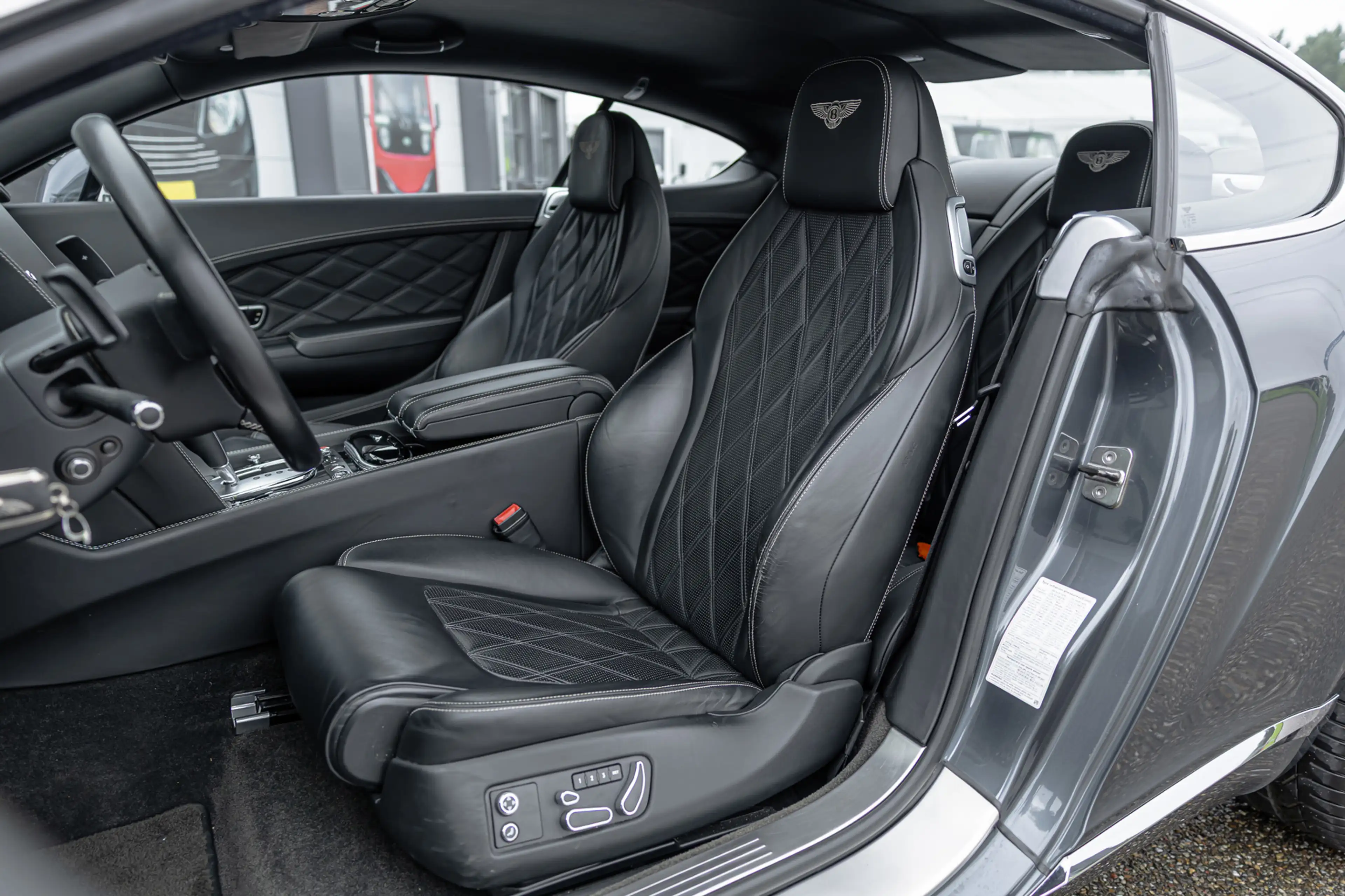 Bentley Continental GT 6.0 W12 Mulliner / Naim / Camera / Stoelventilatie — photo 5