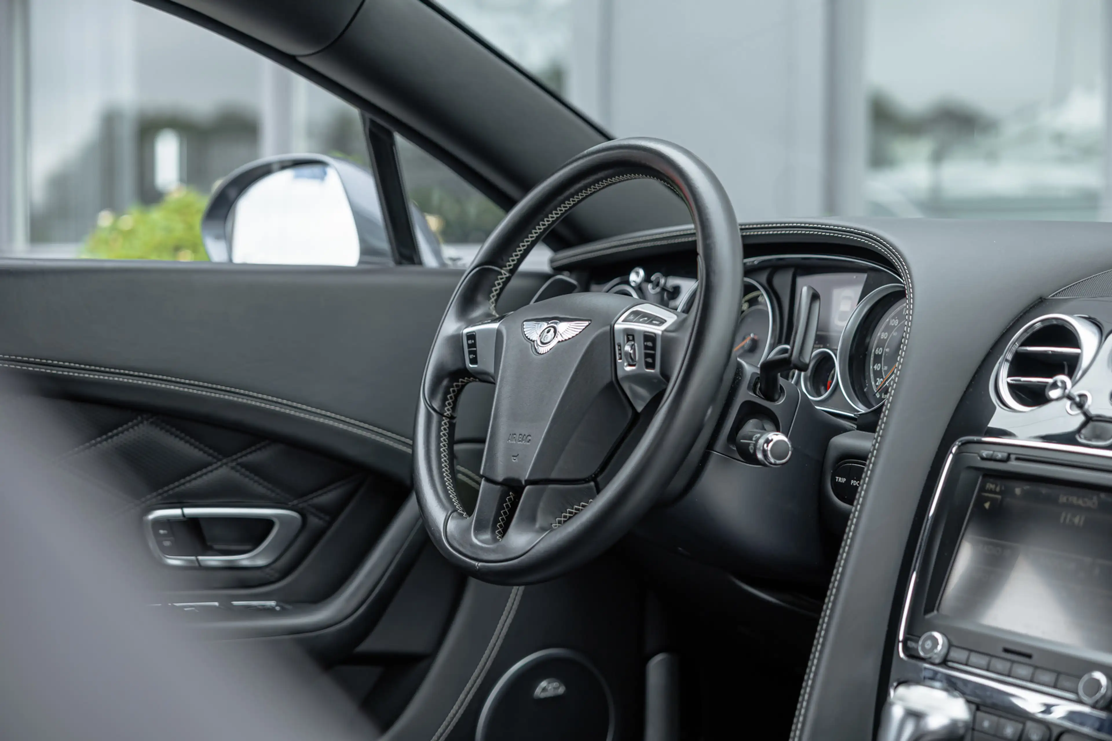 Bentley Continental GT 6.0 W12 Mulliner / Naim / Camera / Stoelventilatie — photo 27