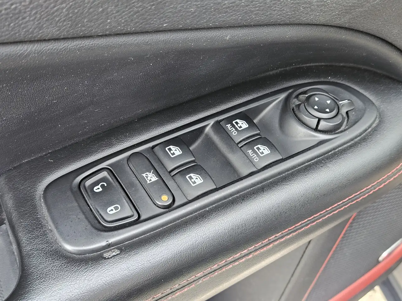 Jeep Compass photo Jeep Compass