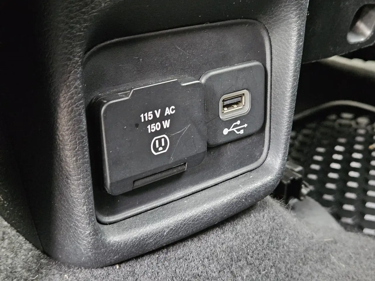 Jeep Compass photo Jeep Compass