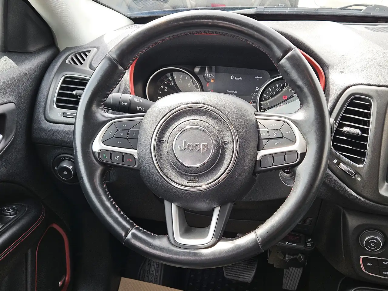 Jeep Compass photo Jeep Compass