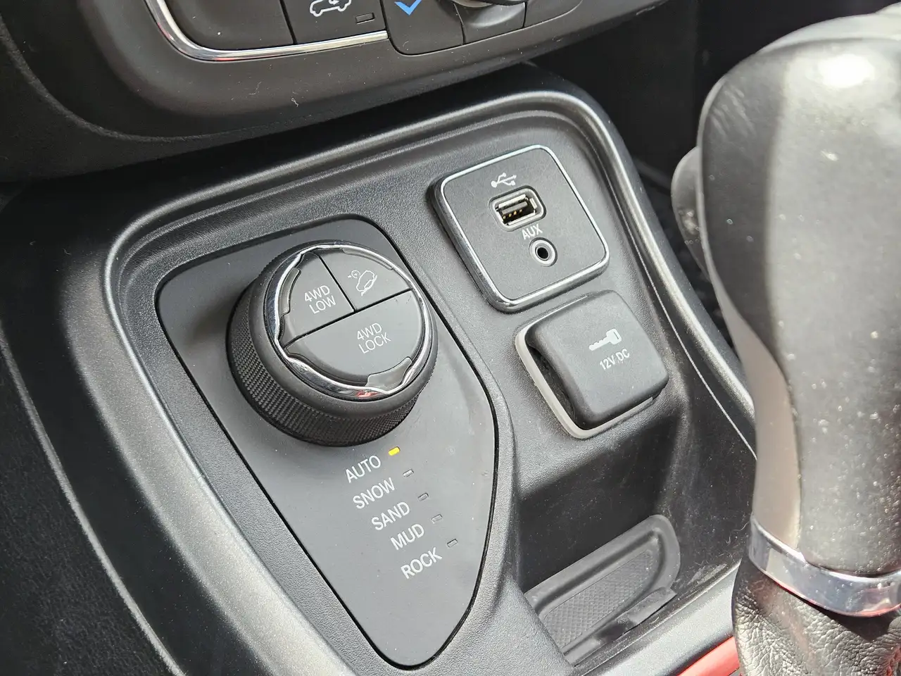 Jeep Compass photo Jeep Compass