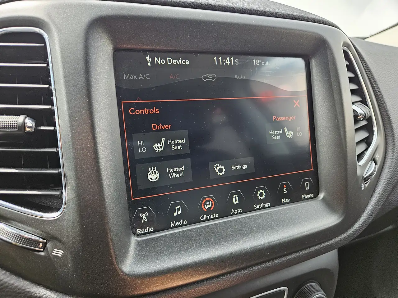 Jeep Compass photo Jeep Compass