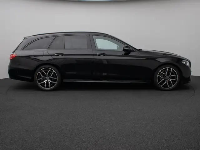 Mercedes-Benz E-Class view 5