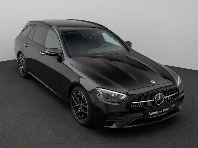 Mercedes-Benz E-Class view 3