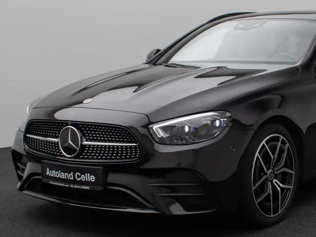 Mercedes-Benz E-Class view 16