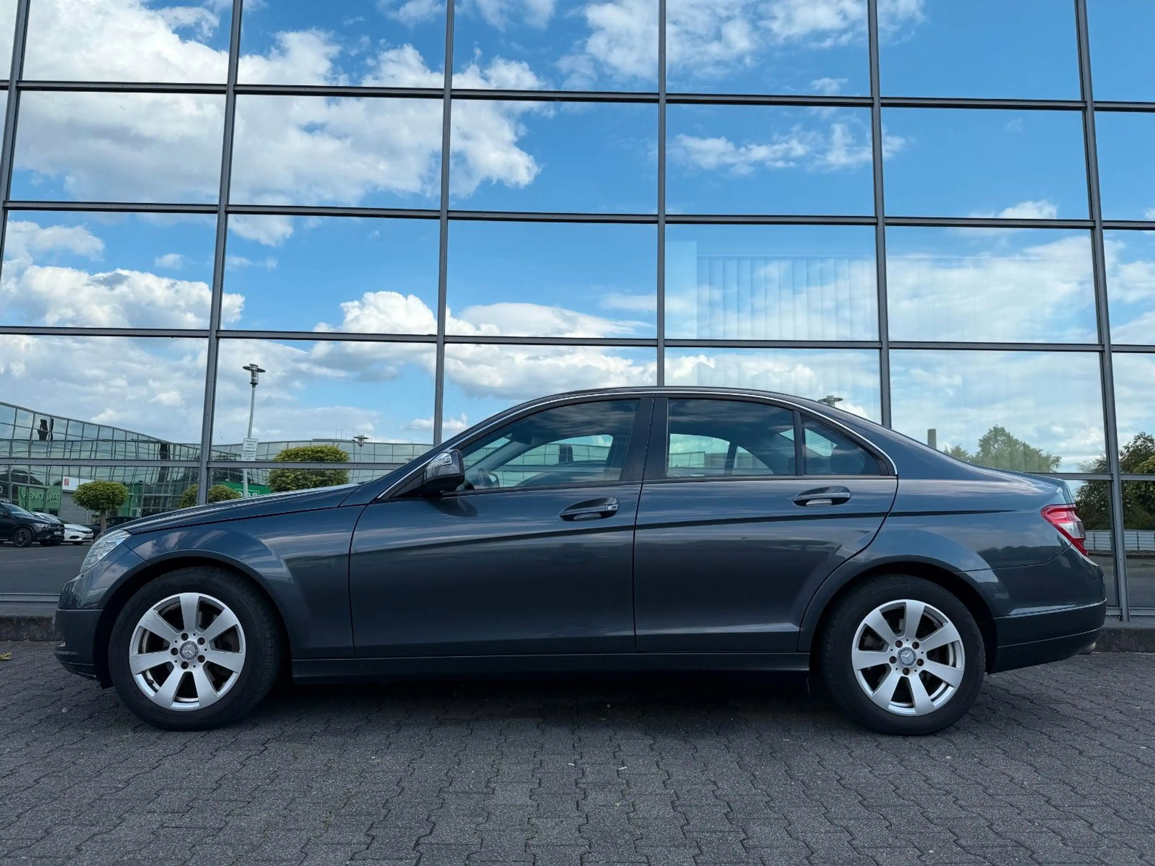 Mercedes-Benz C 180 Kompressor PDC Sitzheizung Servo — photo 4