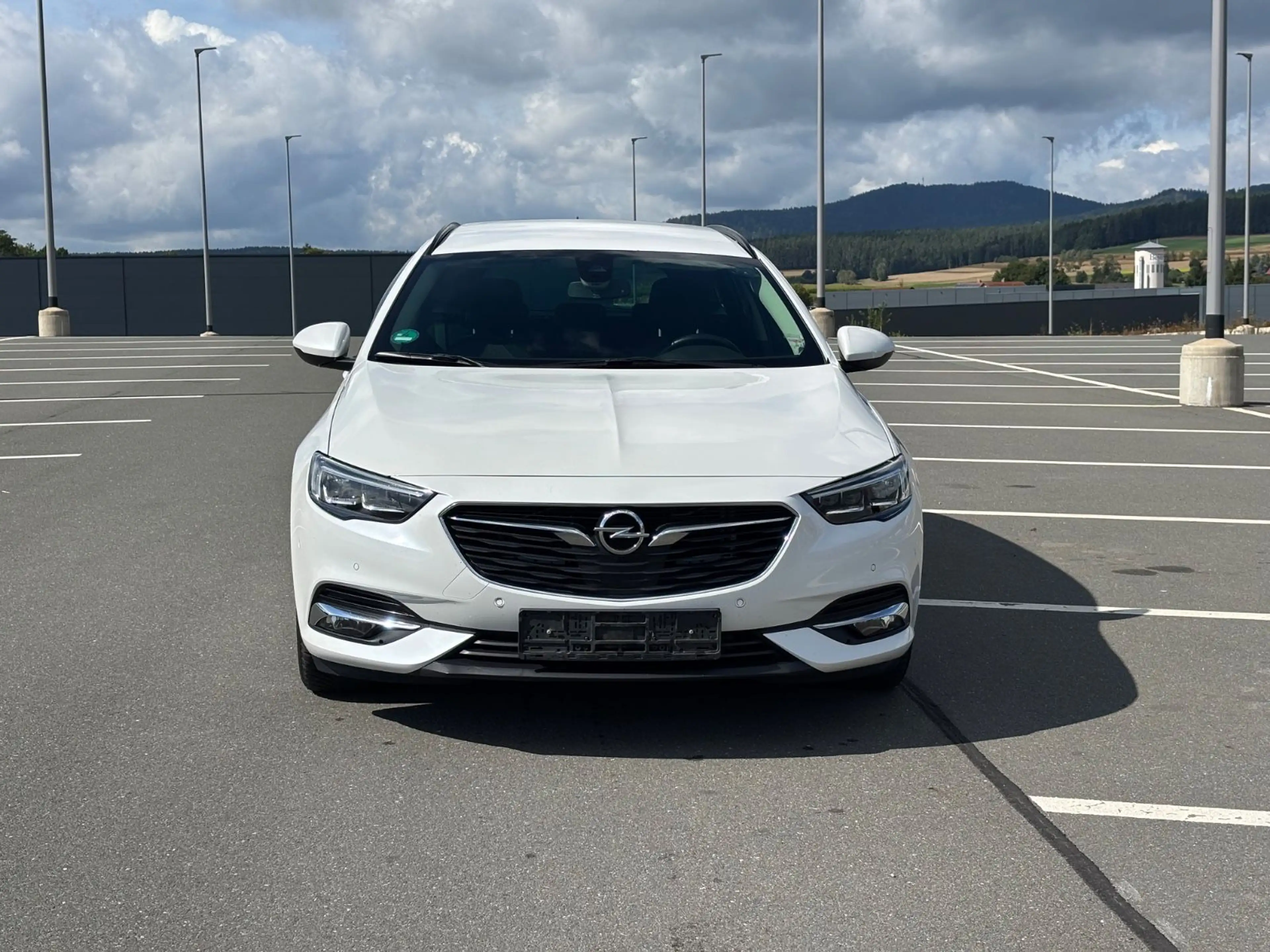 Opel Insignia B Sports Tourer Business Edition — photo 2