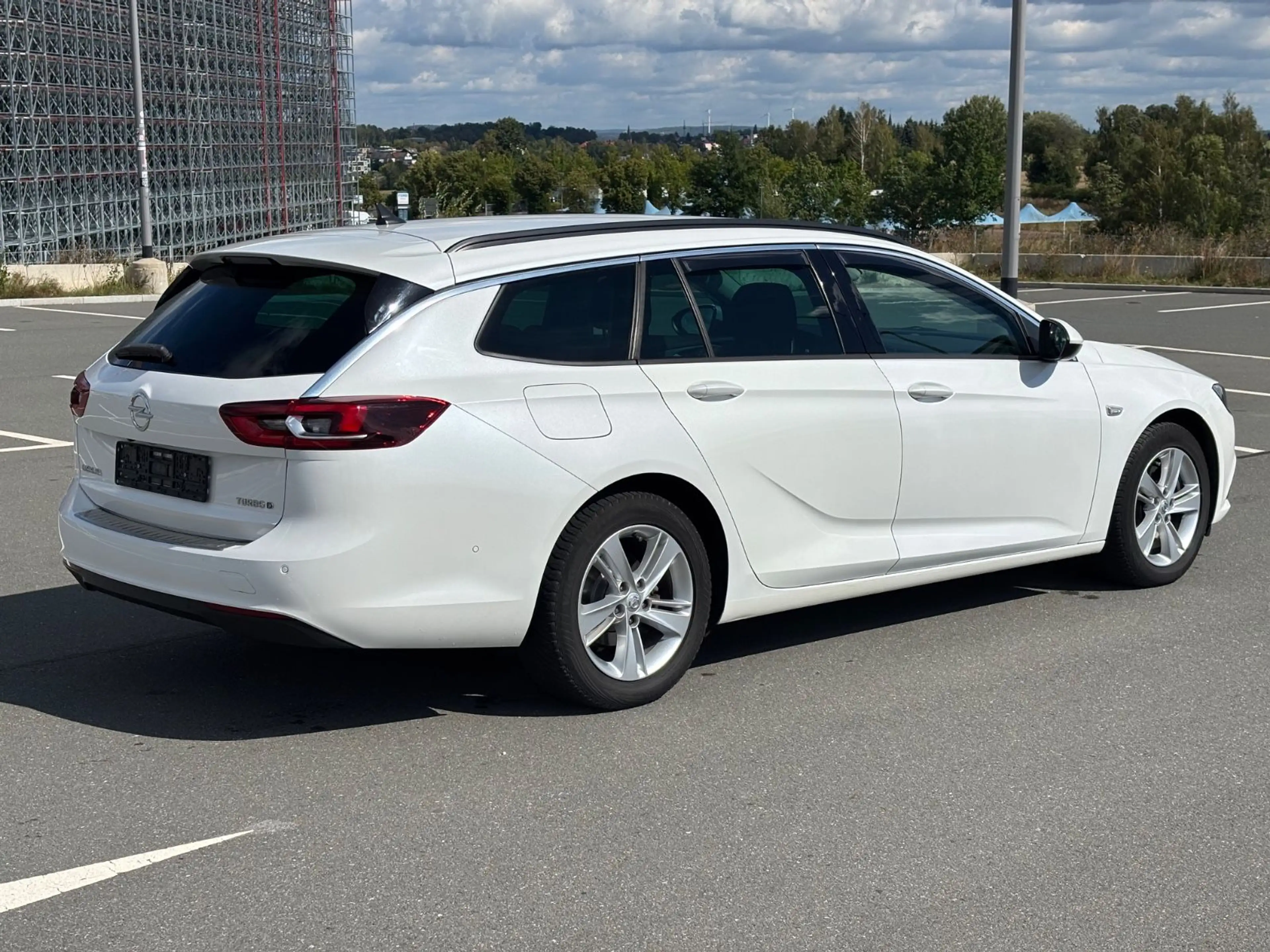 Opel Insignia B Sports Tourer Business Edition — photo 8