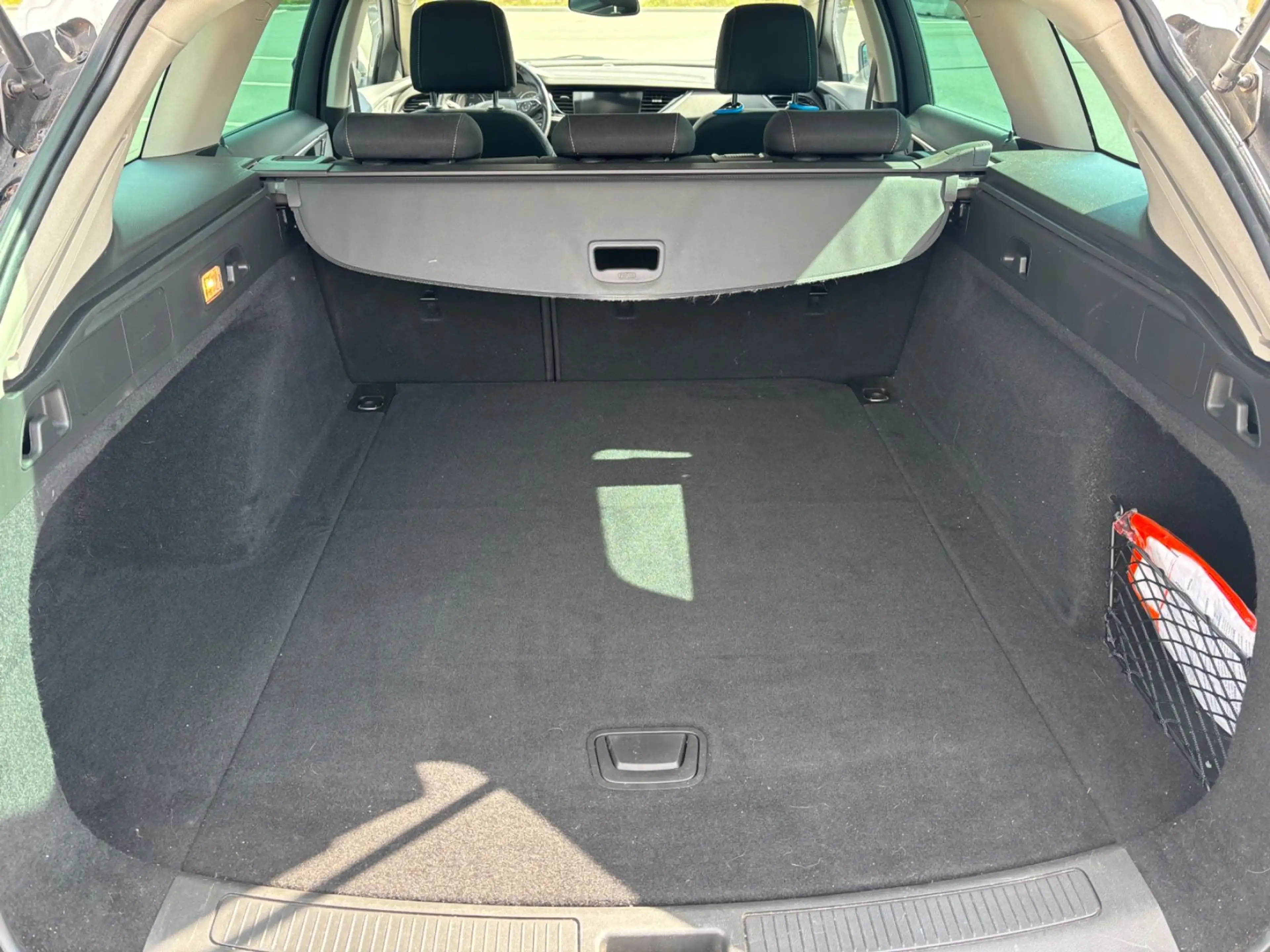 Opel Insignia B Sports Tourer Business Edition — photo 12
