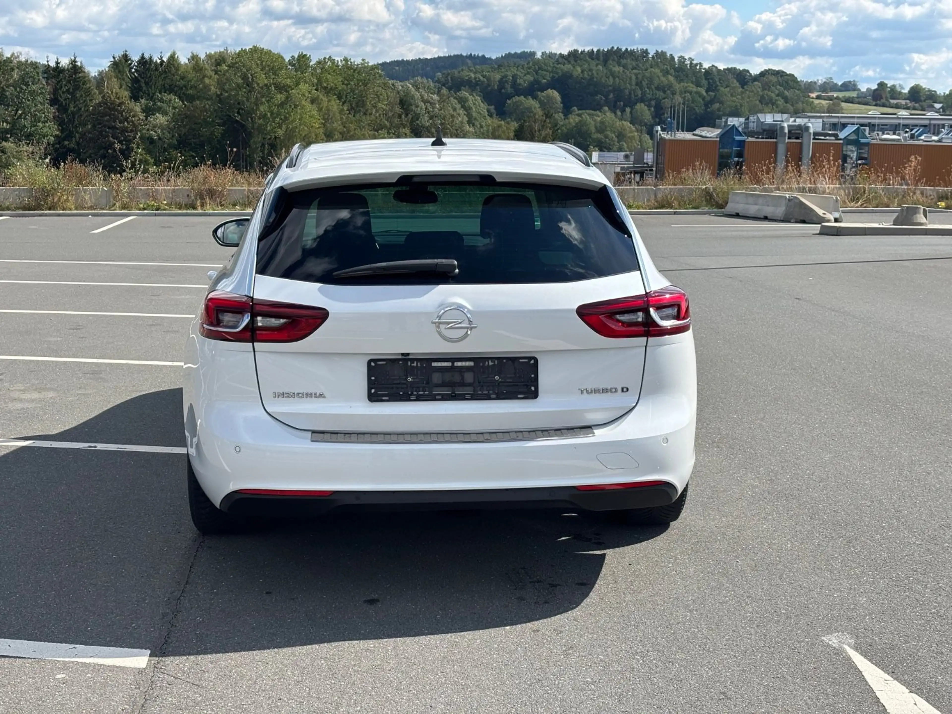 Opel Insignia B Sports Tourer Business Edition — photo 7